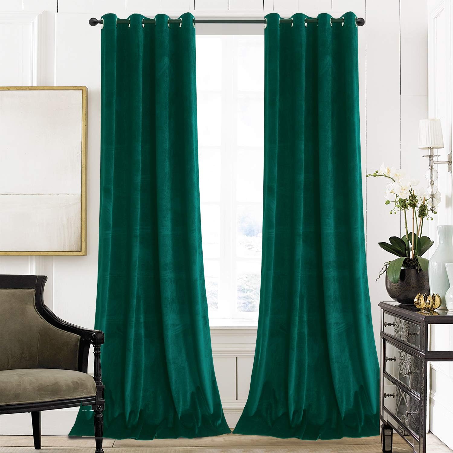 Cortinas de terciopelo de Roslyn.