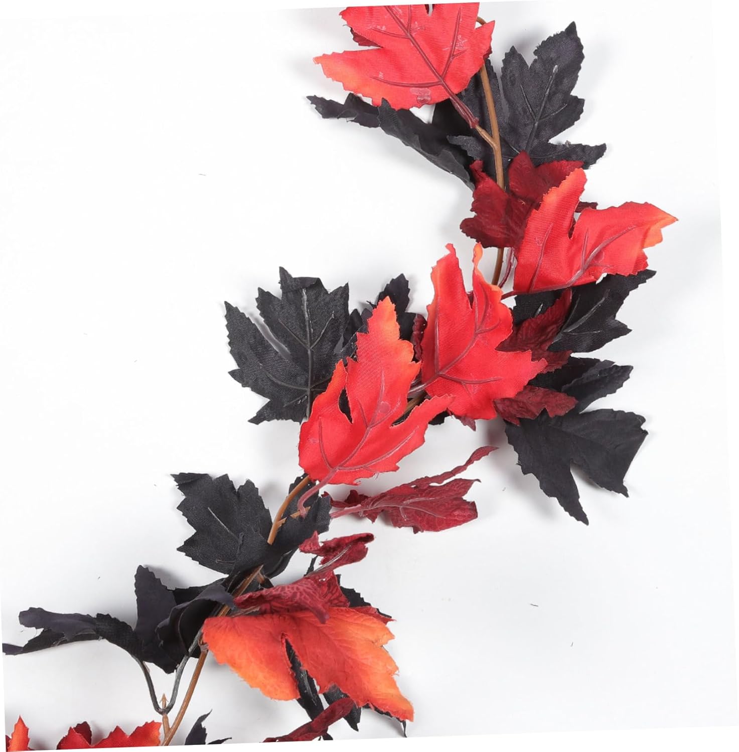 Amosfun 1 juego de hojas de arce simuladas ratán negro naranja hojas de otoño vid Halloween guirnalda artificial otoño artificial otoño plantas al