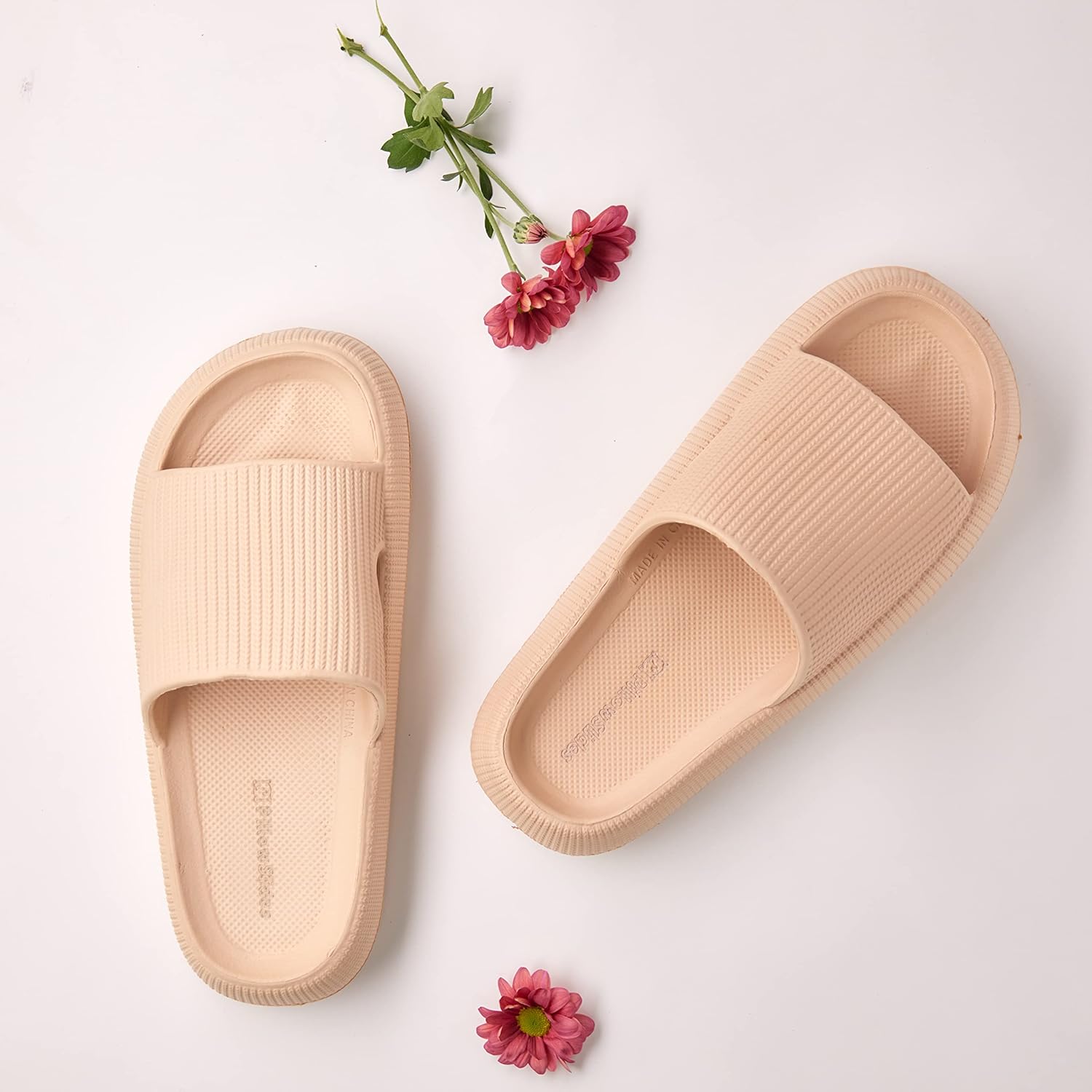 Pillow Slides para mujeres y hombres  Las pantuflas ergonómicas oficiales  Fascitis plantar  Alivio del dolor de pies  Cómodas y versátiles  Ligeras