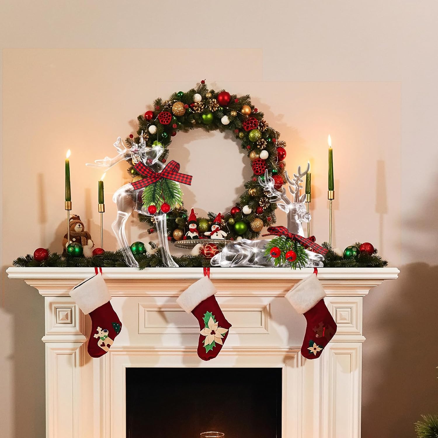Bucherry 2 figuras de reno de invierno, decoración de ciervos acrílicos, estatuas de ciervos con lazo de bayas rojas para el hogar, decoración de