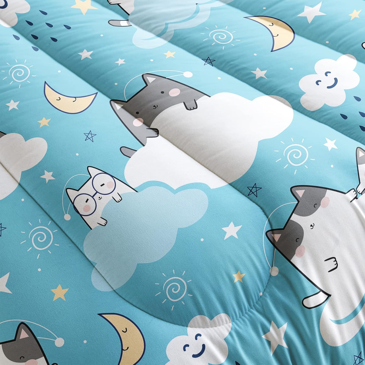QOOMO Edredón de gato tamaño individual, juego de edredón de gatos de nube azul para niños, adolescentes, niñas, niños, juego de ropa de cama