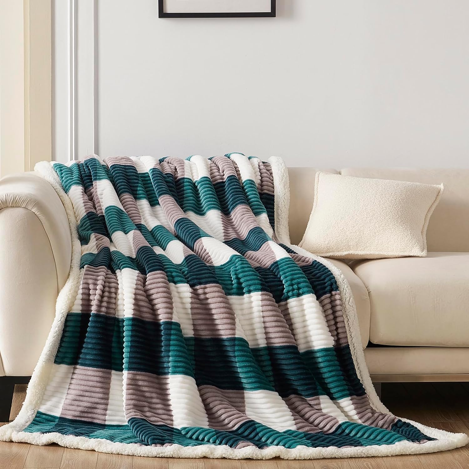 Manta de forro polar Sherpa para sofá, suave y acogedora, manta cálida de gran tamaño a cuadros de 60 x 80 pulgadas, manta de forro polar reversible