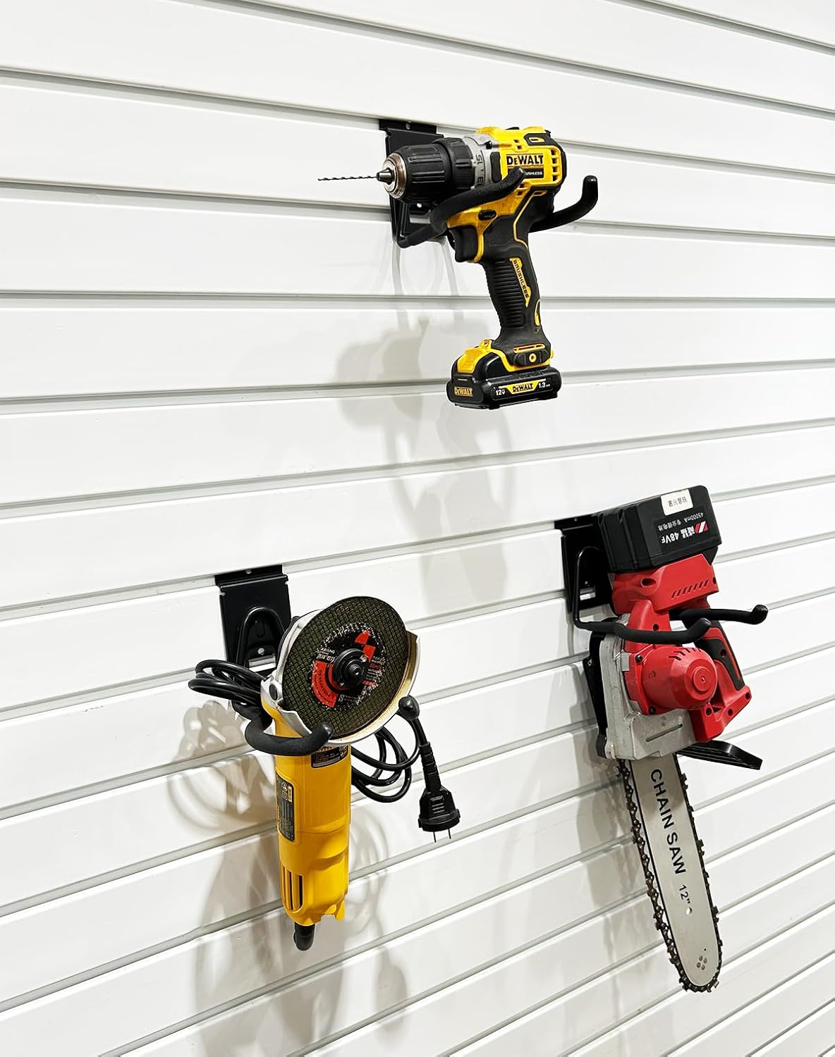 ATOOLA Organizador de herramientas eléctricas para Slatwall, ganchos de garaje para colgar herramientas de patio, estante antideslizante y soporte