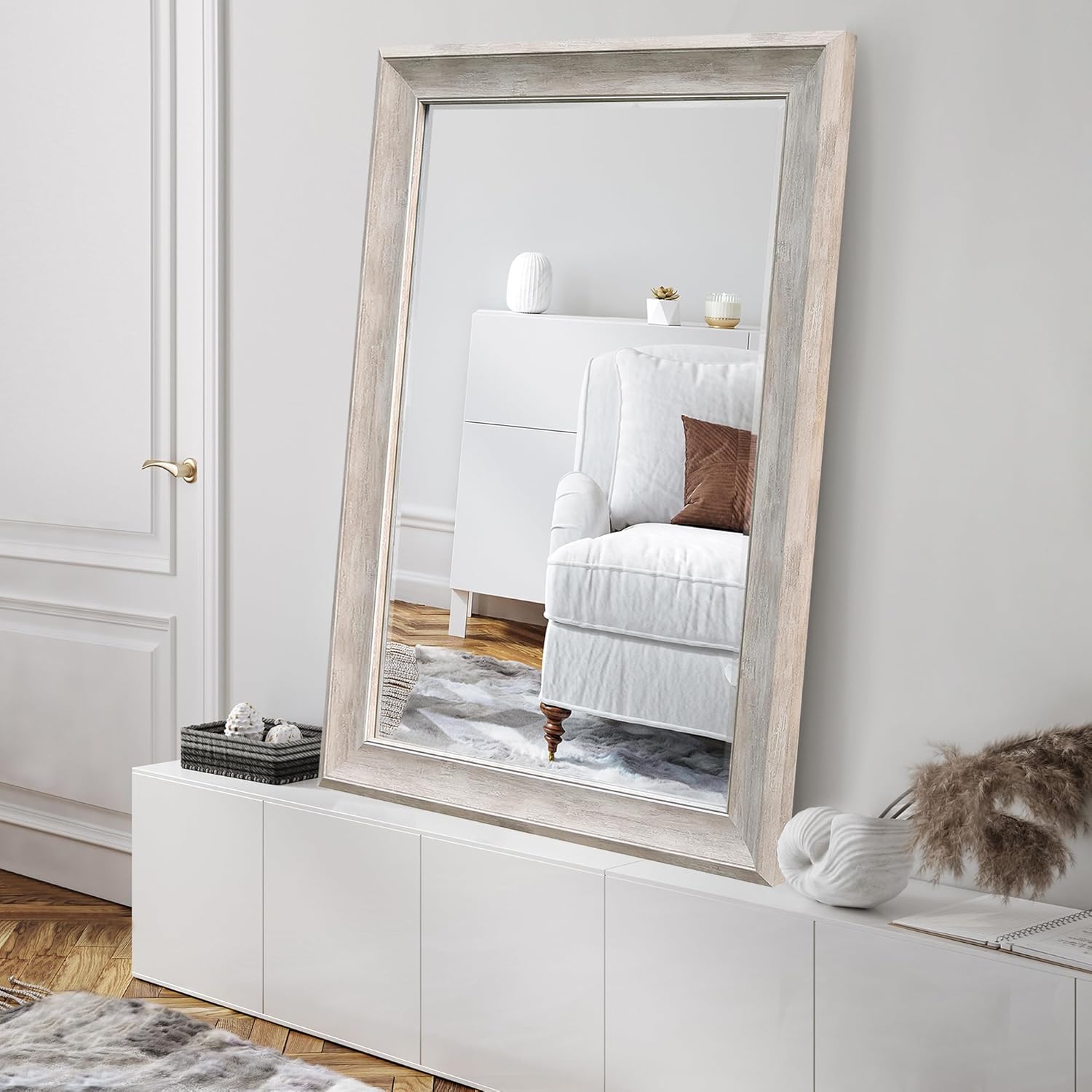 Americanflat Espejo de pared enmarcado de madera crema envejecida de 30 x 42 pulgadas, espejo de pared para baño, sala de estar, entrada y espejo