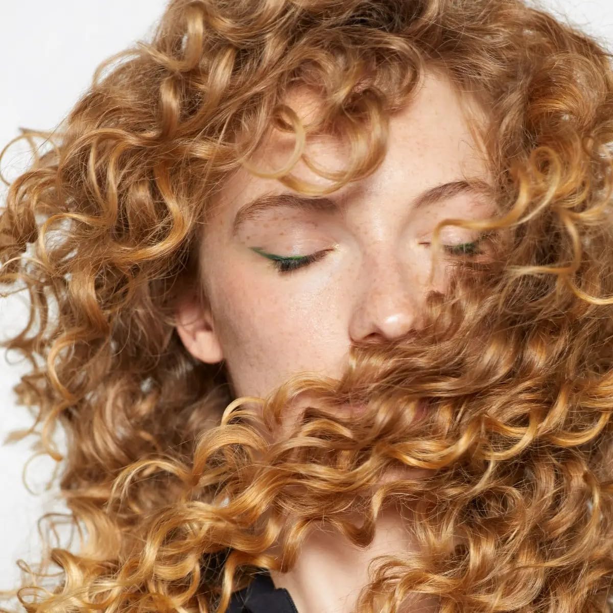 Paul Mitchell Worked Up – Laca de trabajo para el cabello, secado rápido, sujeción flexible, para todo tipo de cabello, 9.4 onzas