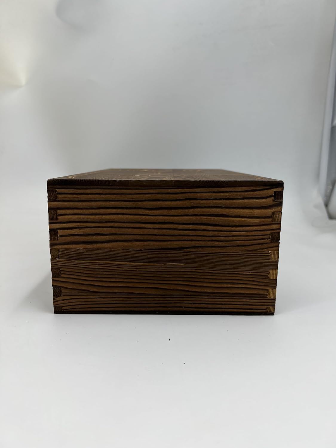 NUPTIO Copas de champán del 50 aniversario juego de 2 copas de brindis de cristal dorado con caja de regalo de madera, copa de vino grabada para
