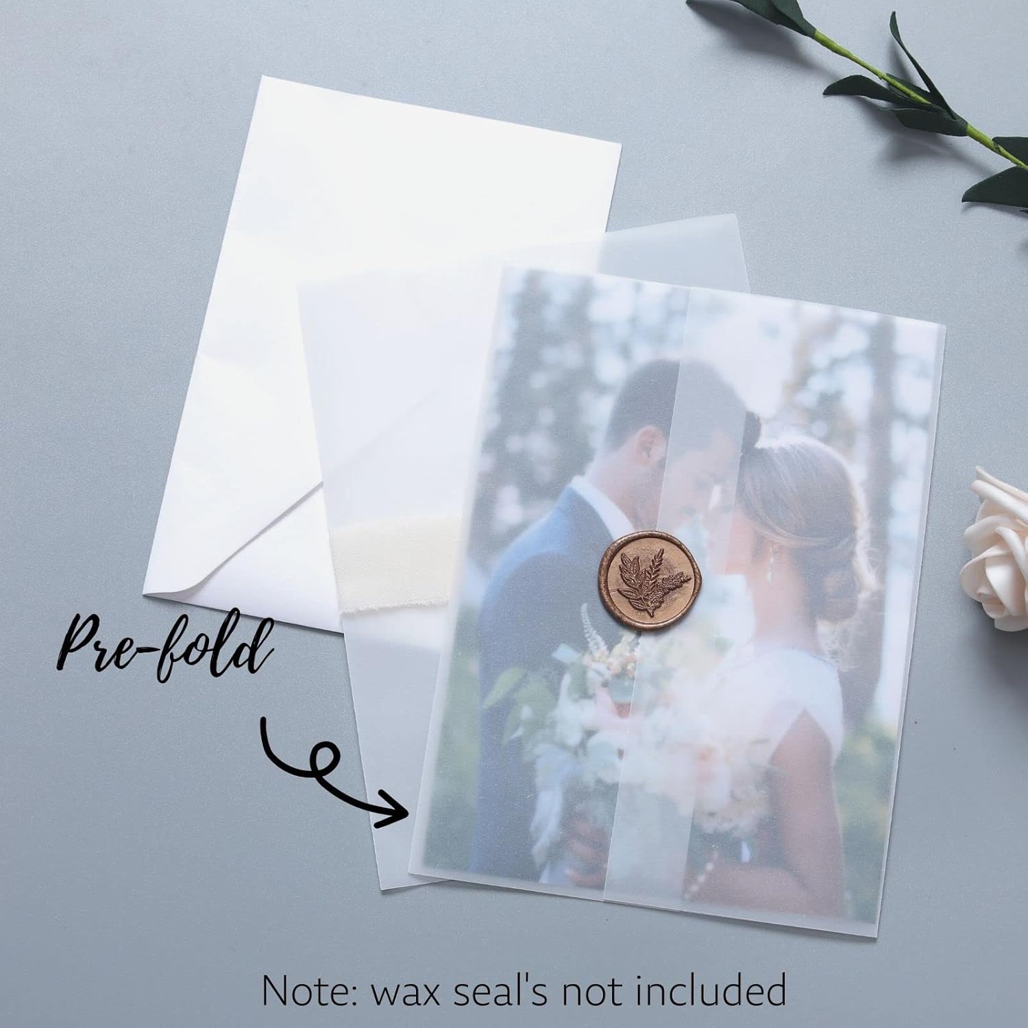 Paquete de 100 chaquetas de vellum preplegadas para invitaciones de 5 x 7 pulgadas, sobre de vellum para invitaciones de boda, sobres de papel