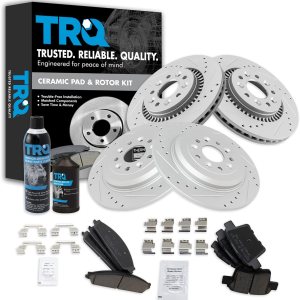 TRQ Pastilla de freno de cerámica delantera y trasera y kit de rotor de rendimiento con fluidos TRQ Pastilla de freno de cerámica delantera y trasera y kit de rotor de rendimiento con fluidos