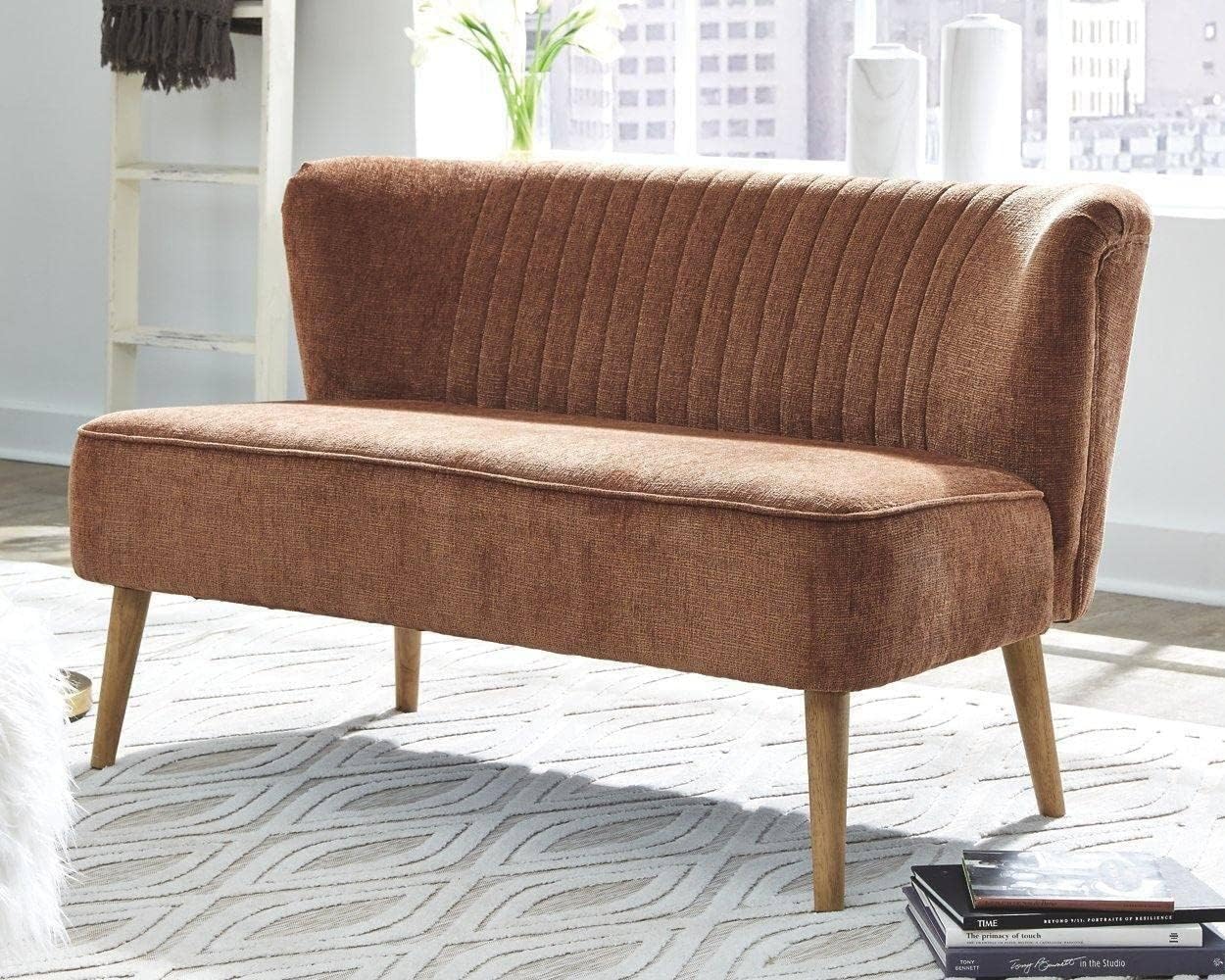 Signature Design by Ashley Collbury Mid-Century – Banco de acento moderno, color marrón