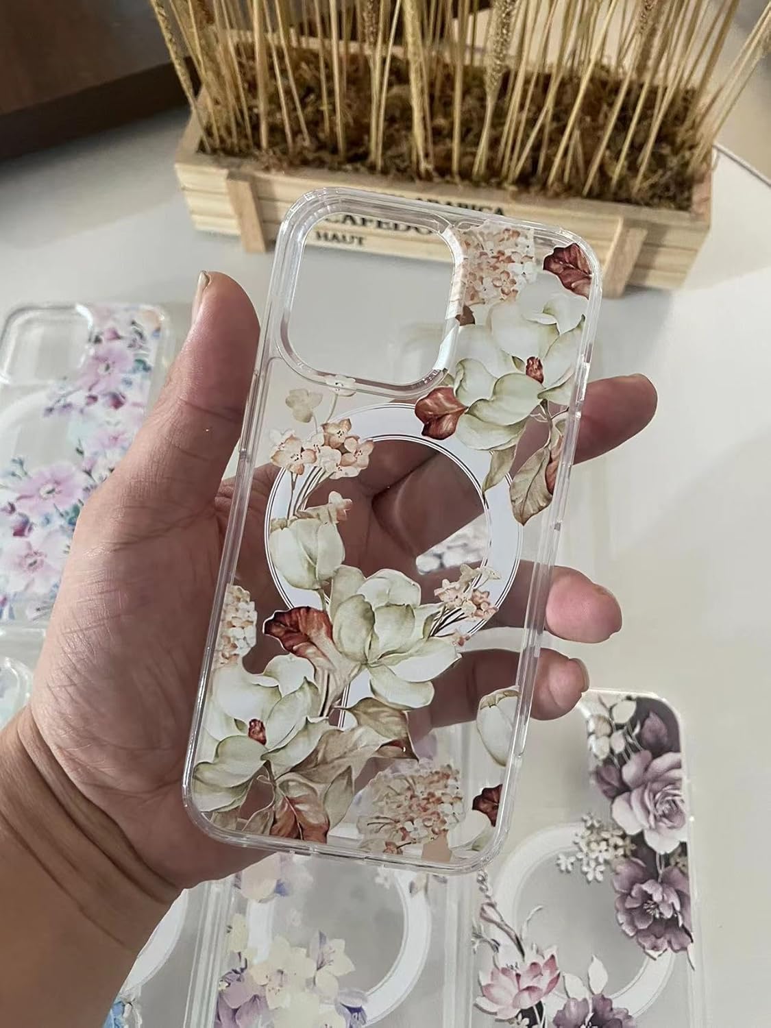 Funda Magsafe para iPhone 1212 Pro, diseño floral delgado lindo a prueba de golpes duro PC+TPU parachoques flor mujeres cubierta magnética