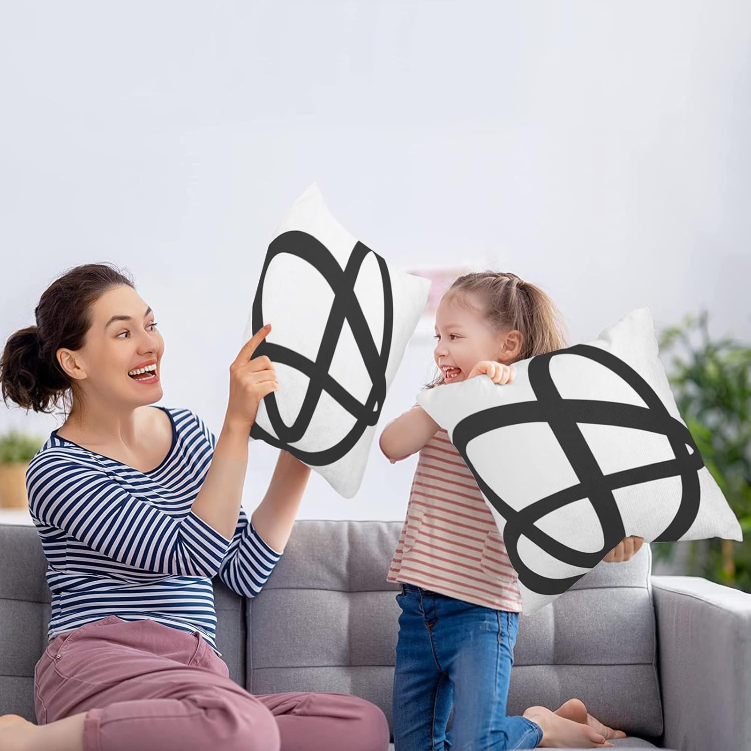 Juego de 2 fundas de almohada cuadradas con cremallera suave, diseño de arte abstracto en blanco y negro, 18 x 18 pulgadas