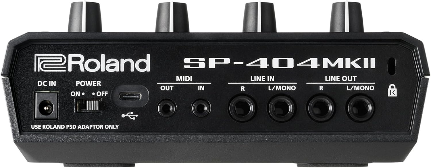 Roland SP-404MKII Paquete creativo de muestreador y efector con cable MIDI, cable de instrumento y paño de pulido de Austin Bazaar
