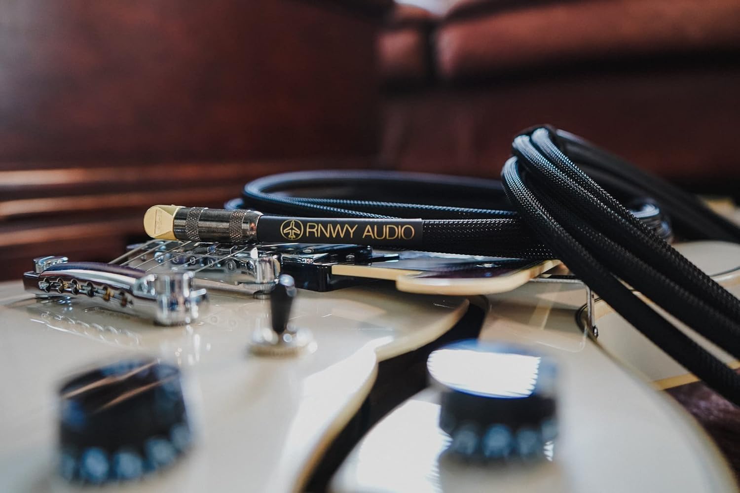 Runway Audio Cable de instrumento cable de menor capacitancia del mercado (15 pies, recto a recto, rojo)