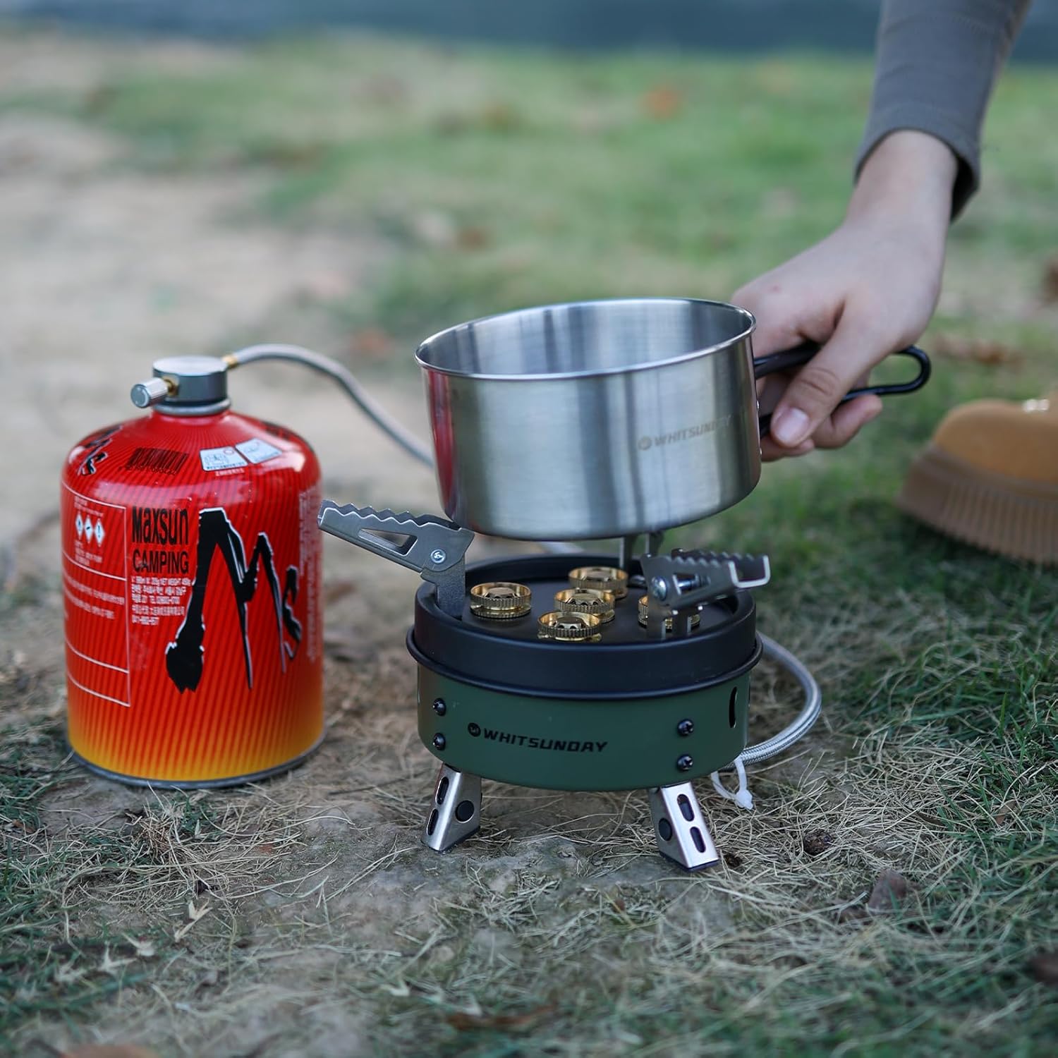 Whitsunday Estufa de campamento, estufa de gas portátil resistente al viento con adaptador de recipiente de combustible, encendido piezoeléctrico,