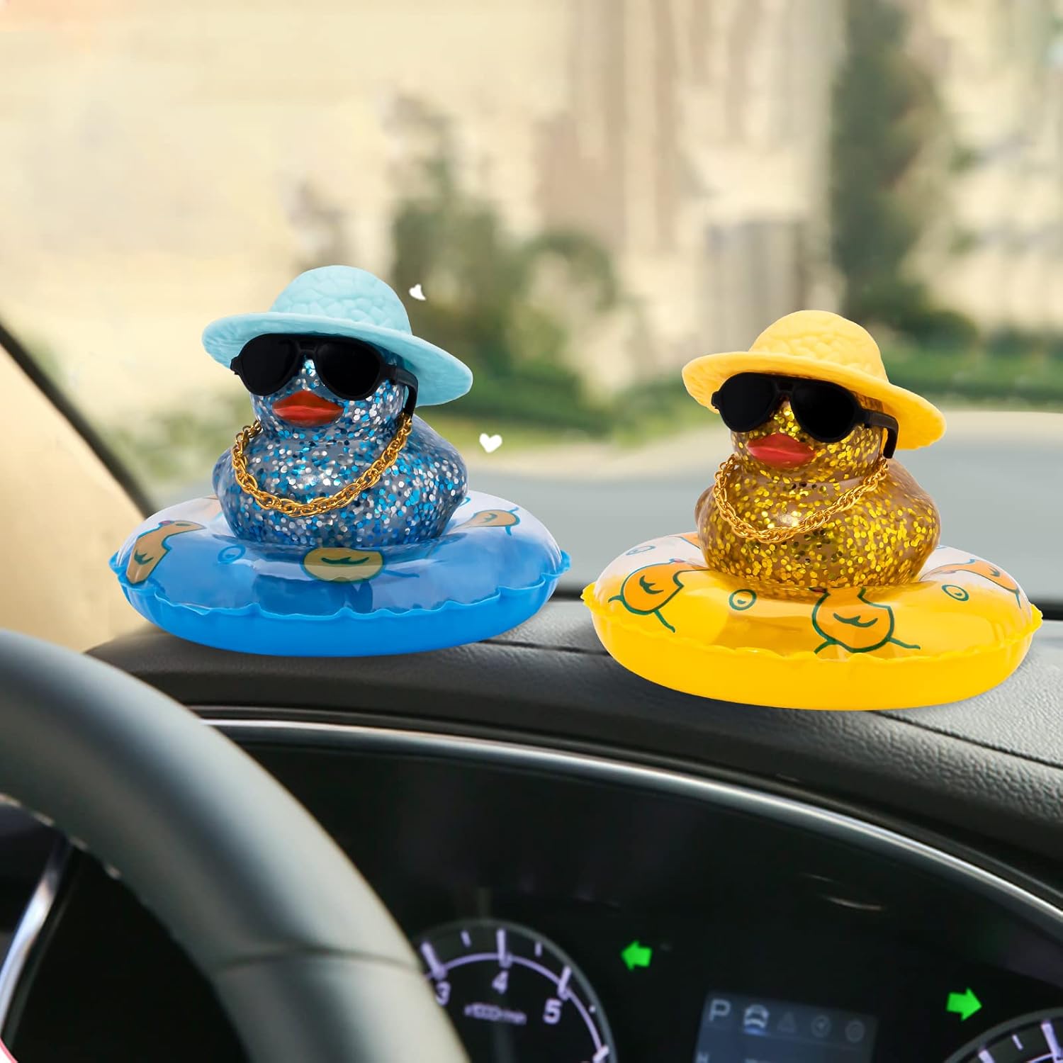 wonuu Patos de goma brillantes con gafas de sol de plástico, anillo de natación, sombrero de collar, accesorios brillantes para automóvil,