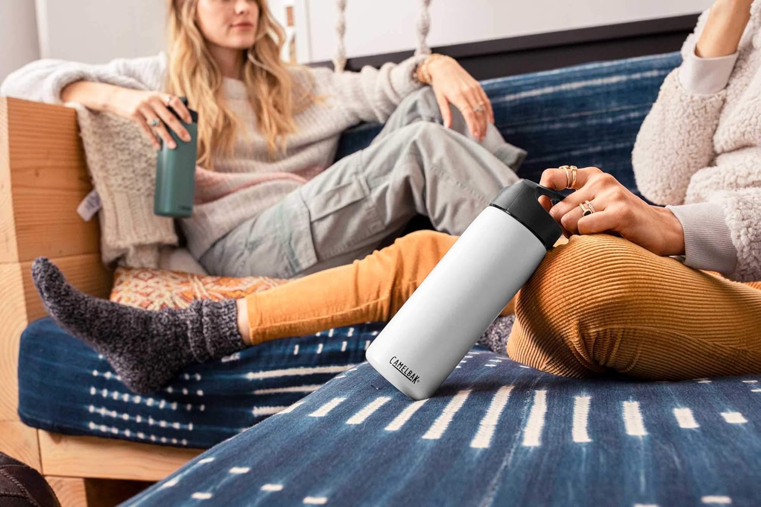CamelBak Botella con tapa de transporte, acero inoxidable aislado al vacío, fácil de transportar
