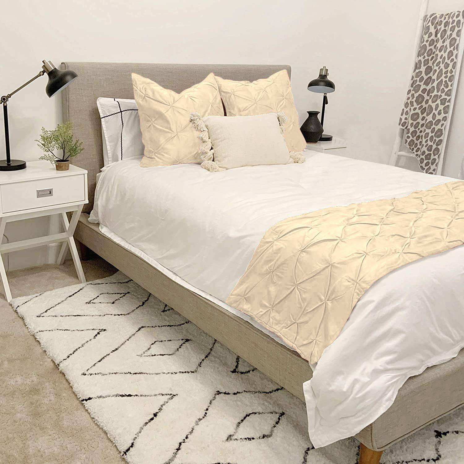 KBC linen Juego de corredor de cama 100% algodón de 800 hilos, 5 piezas, plisado, bufanda decorativa, camino de cama plisado de 1 pizca y 4 fundas