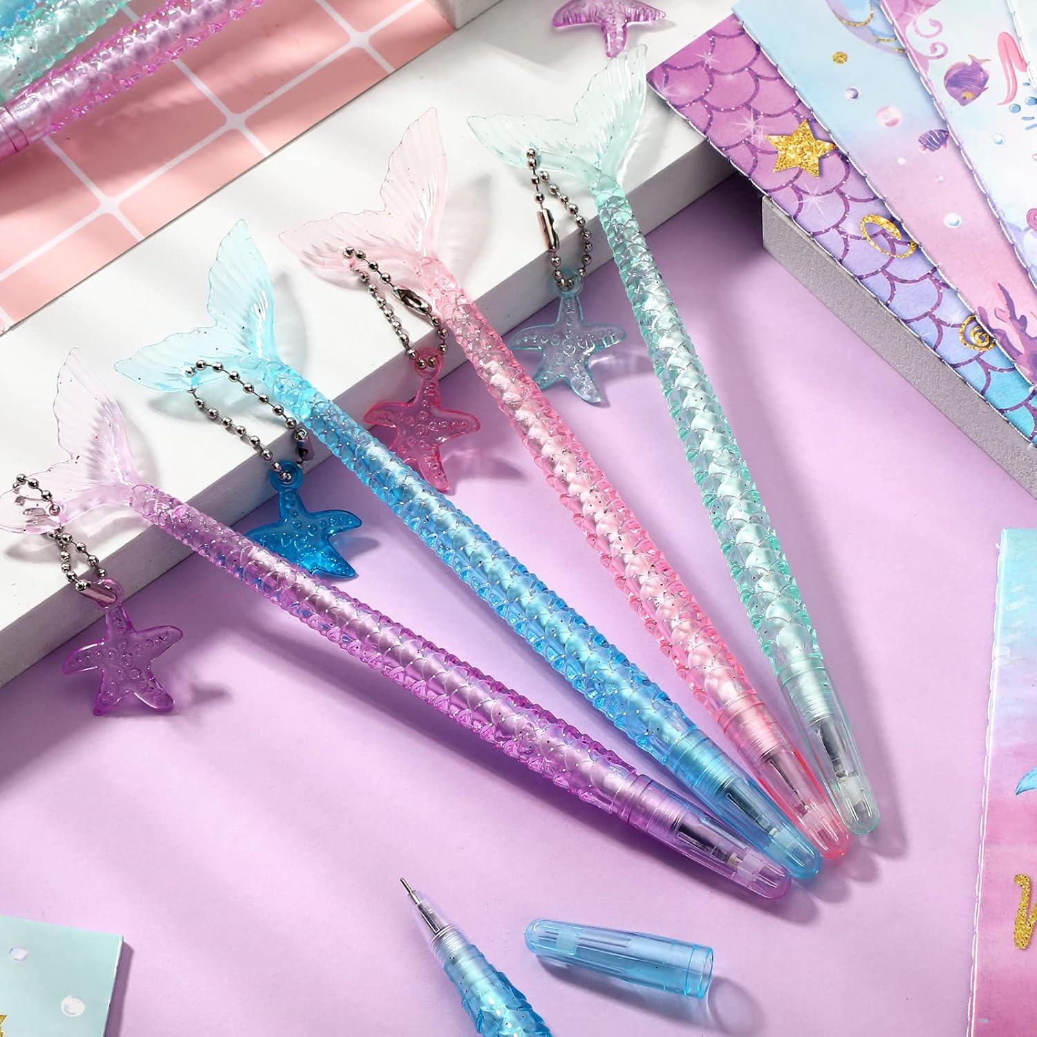 48 cuadernos y bolígrafo de sirena de 5 pulgadas, 24 bonitos bloc de notas de escamas de sirena, 24 bolígrafos negros de sirena para decoraciones de
