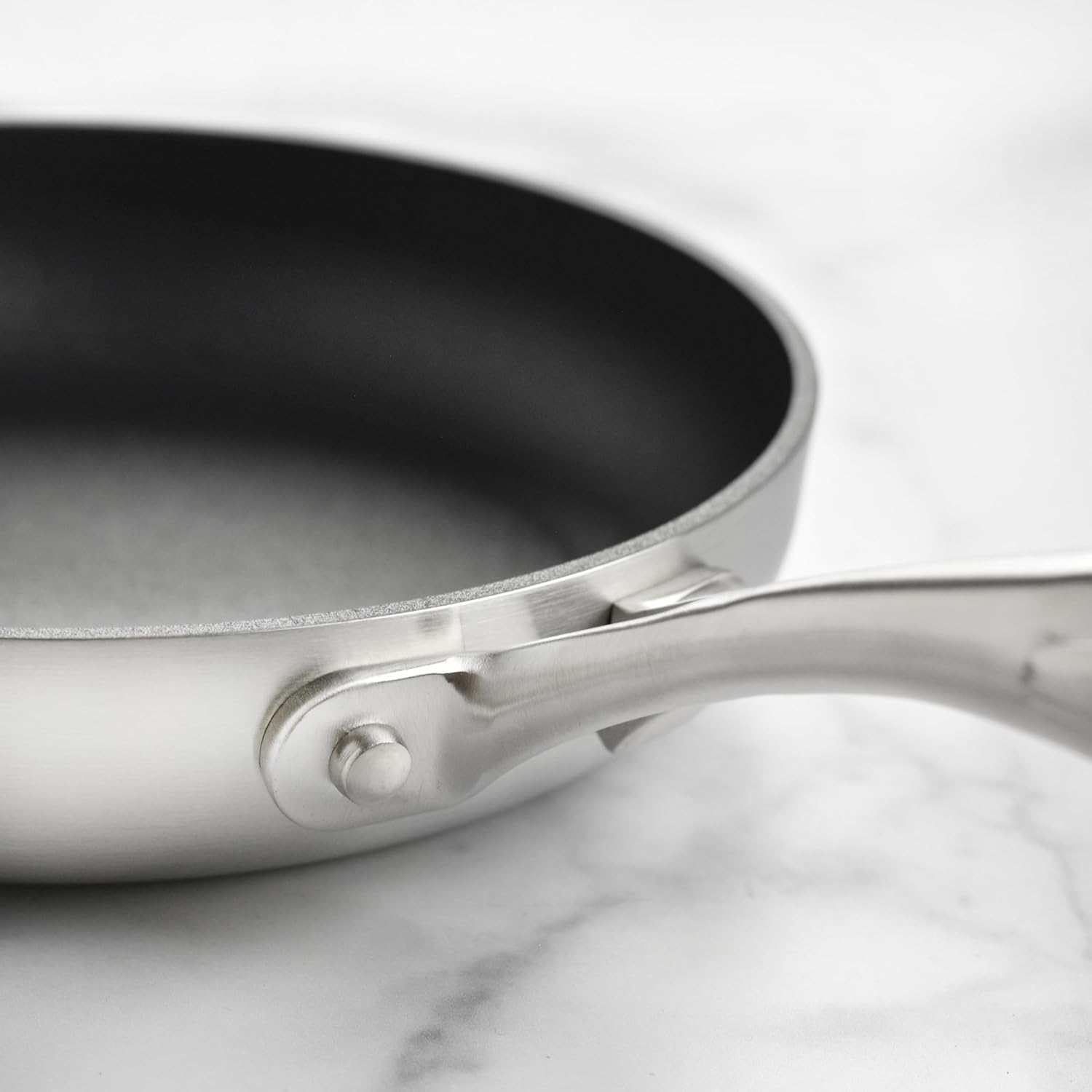 Scanpan CX+ – Juego de sartenes antiadherentes con tapas, sartenes de 8 y 10.25 pulgadas con Stratanium Plus, acero inoxidable de 5 capas