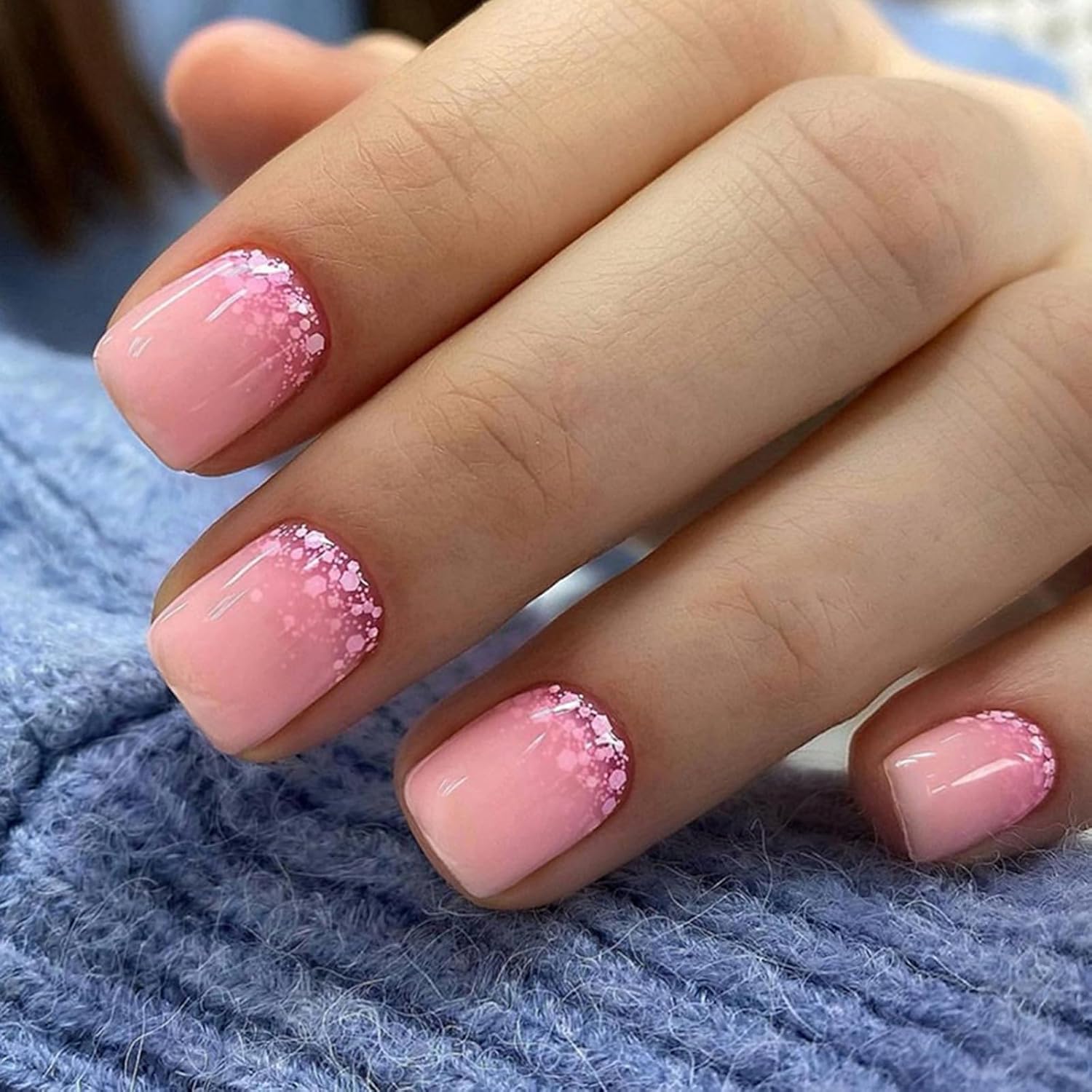 Uñas postizas cuadradas a presión, uñas postizas cortas de color rosa degradado, con diseño de purpurina rosa, lindo cobertura completa, uñas