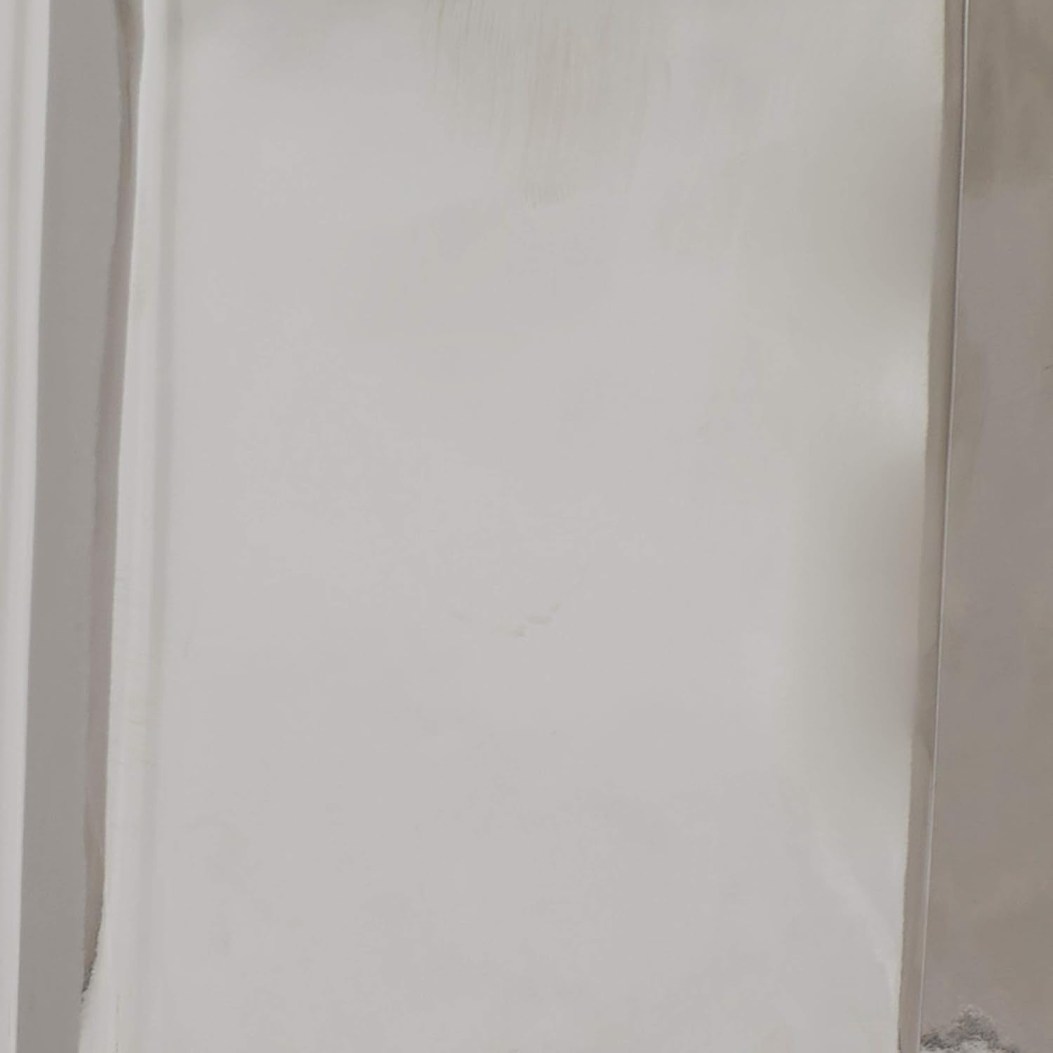 Deco 79 Moderno portavelas sólido de aluminio, juego de 3 12 pulgadas, 15 pulgadas, 18 “H, plateado