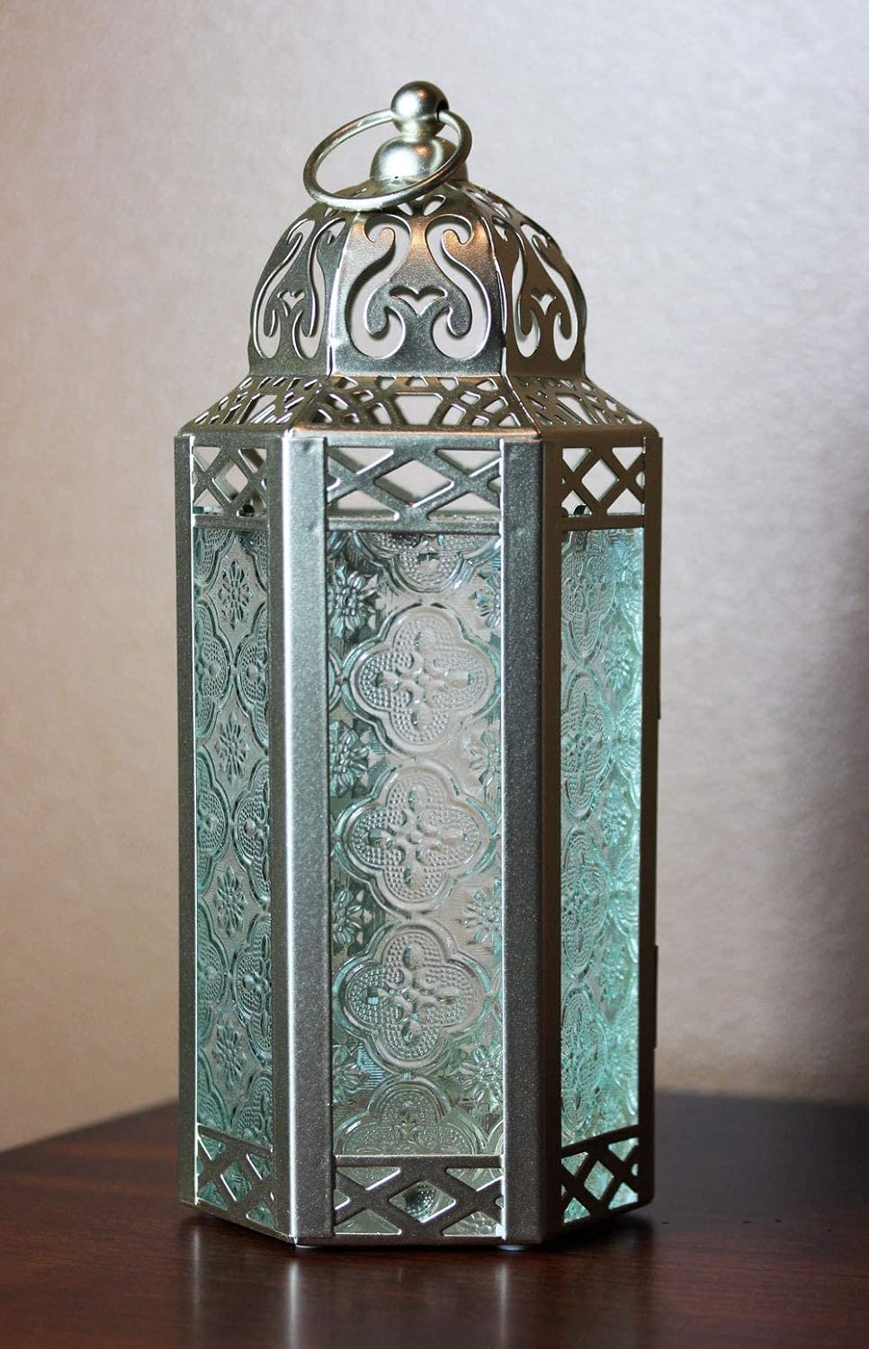 Vela Lanterns – Farol portavelas decorativo, estilo marroquí, color blanco y dorado, cristal transparente, tamaño mediano