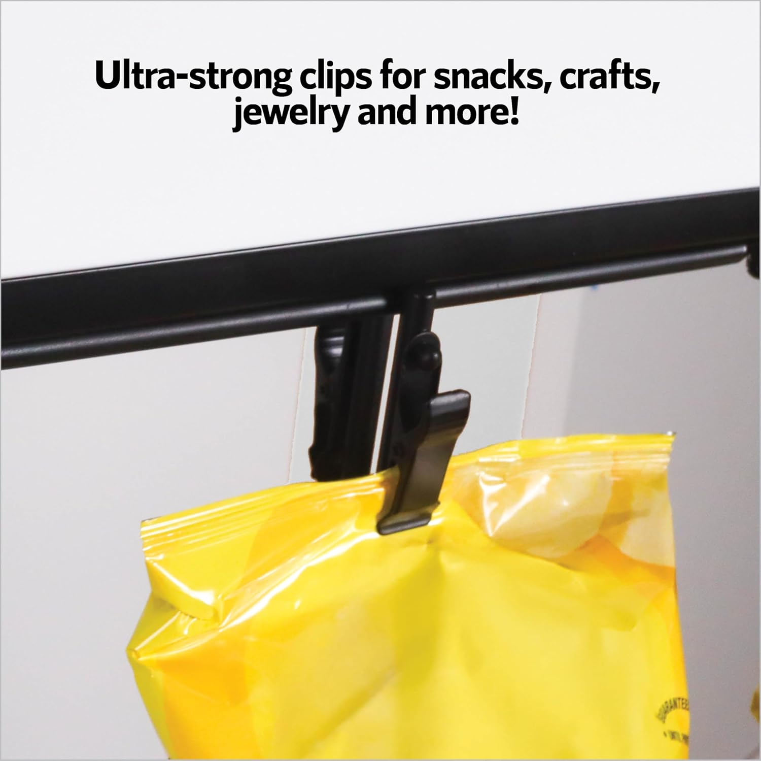 Upper Midland Products Estante de chips con pizarra de borrado en seco – 48 clips – Soporte para virutas – Estante de exhibición de dulces y