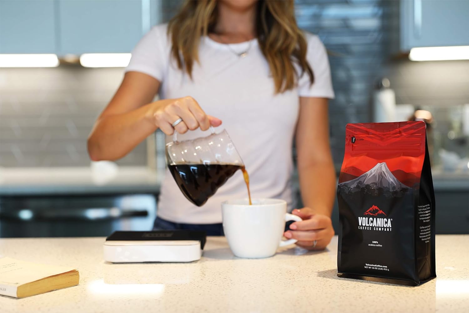 Half Caff Coffee, grano entero, descafeinado de agua suiza, tostado fresco, 16 onzas