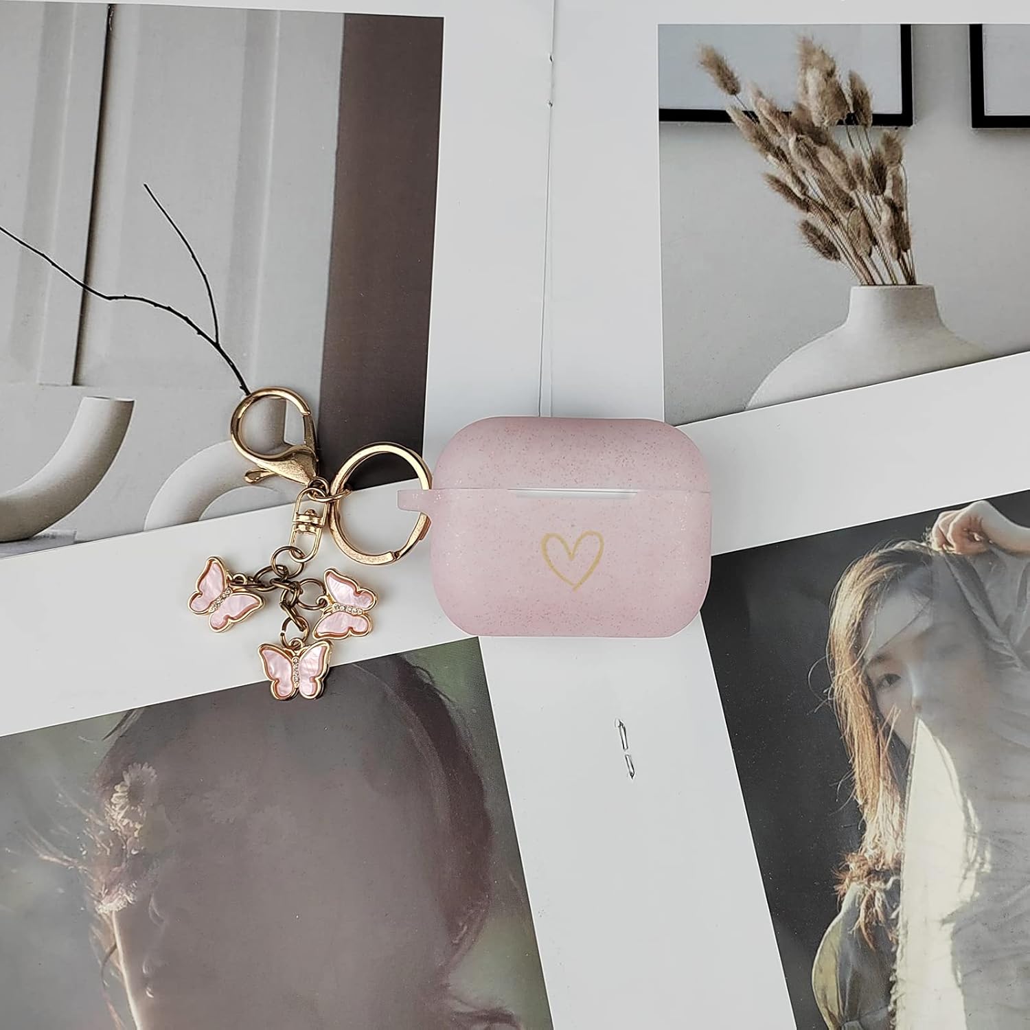 AIIEKZ Funda compatible con AirPods Pro 2 2022, funda de silicona suave con patrón de corazón dorado para AirPods Pro de 2 generación con bonito