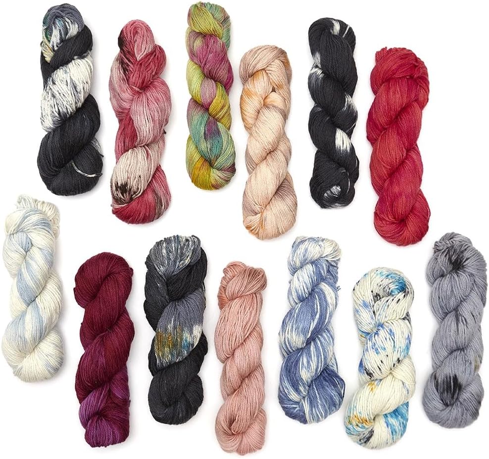 100% lana de alpaca bebé, 3.53 onzas de Hank DK, peso teñido a mano, fabricado en Perú, celestial suave y perfecto para tejer y tejer a ganchillo