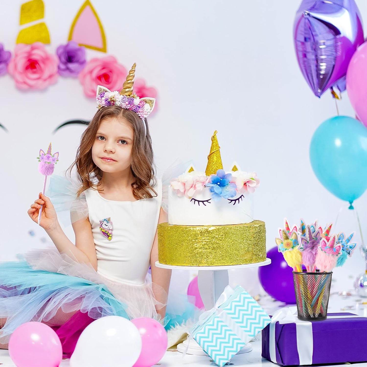 Cholemy 24 bolígrafos de unicornio para recuerdos de fiesta, bolígrafos esponjosos de unicornio a granel, arcoíris, unicornio, pompones, bolígrafos