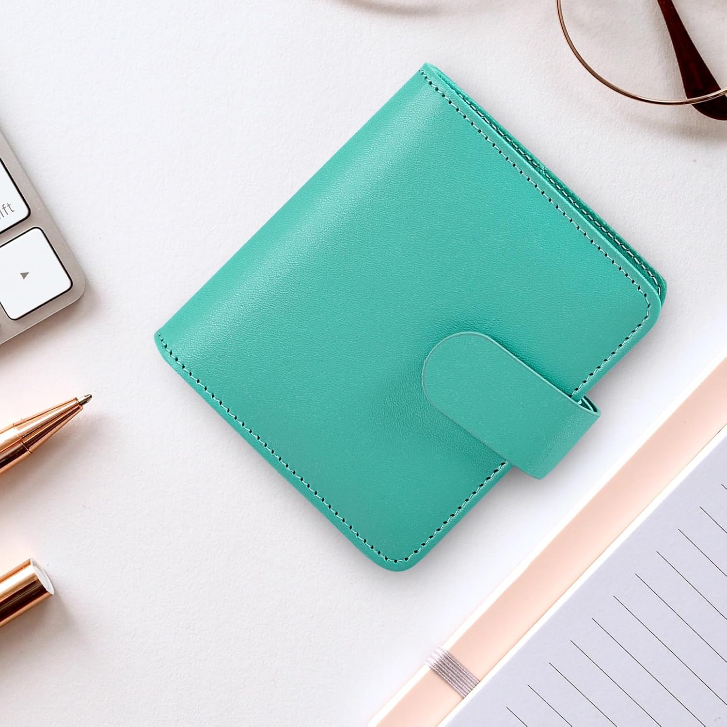 Zuozee Funda pequeña para carpeta de presupuesto, cartera A8 PU con 3 anillos de acero inoxidable, carpeta pequeña con bolsa para tarjetas y lazo
