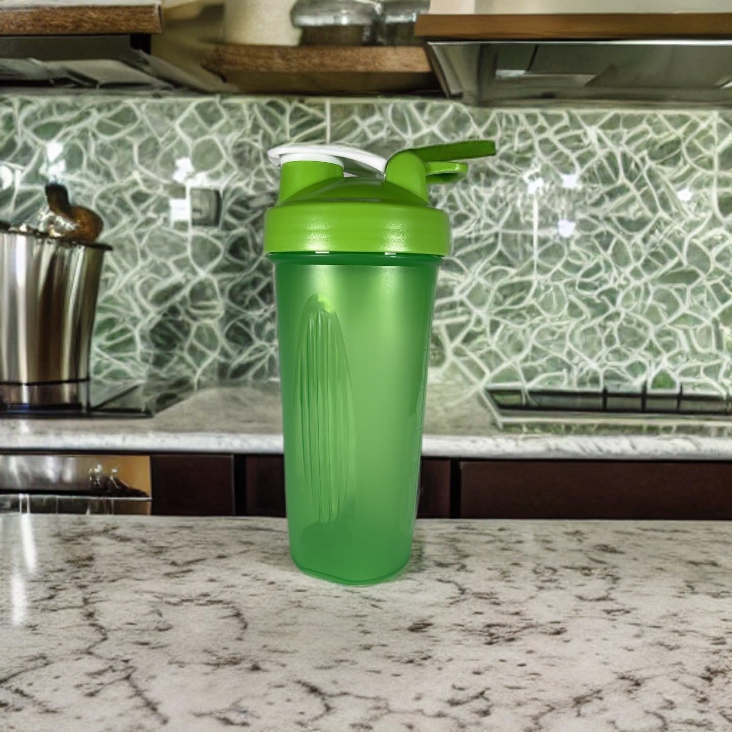Vaso Shaker 20oz con bola licuadora y tapa (verde)