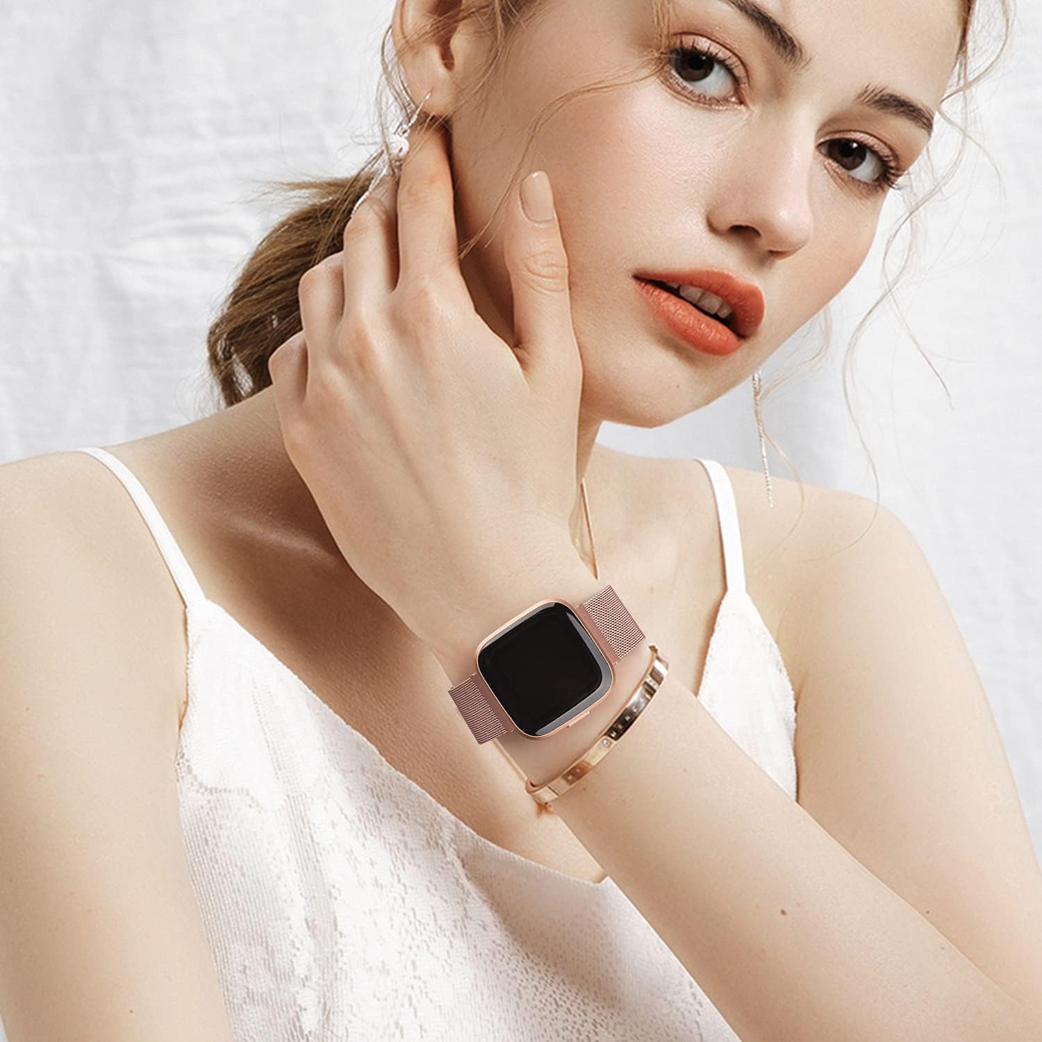 Tobfit Correa magnética de metal para reloj Fitbit Versa 2 para mujeres y hombres, correa de reloj de malla de acero inoxidable para Fitbit Versa