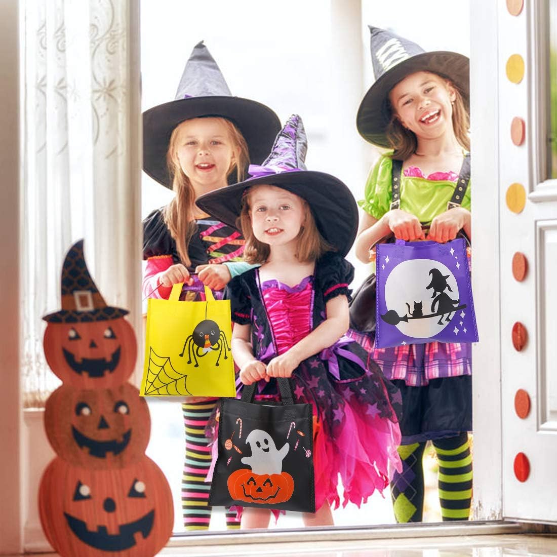 CCINEE 24 bolsas de Halloween no tejidas para golosinas, 8 bonitos patrones de Halloween, bolsas de fiesta con asas para niños, suministros de