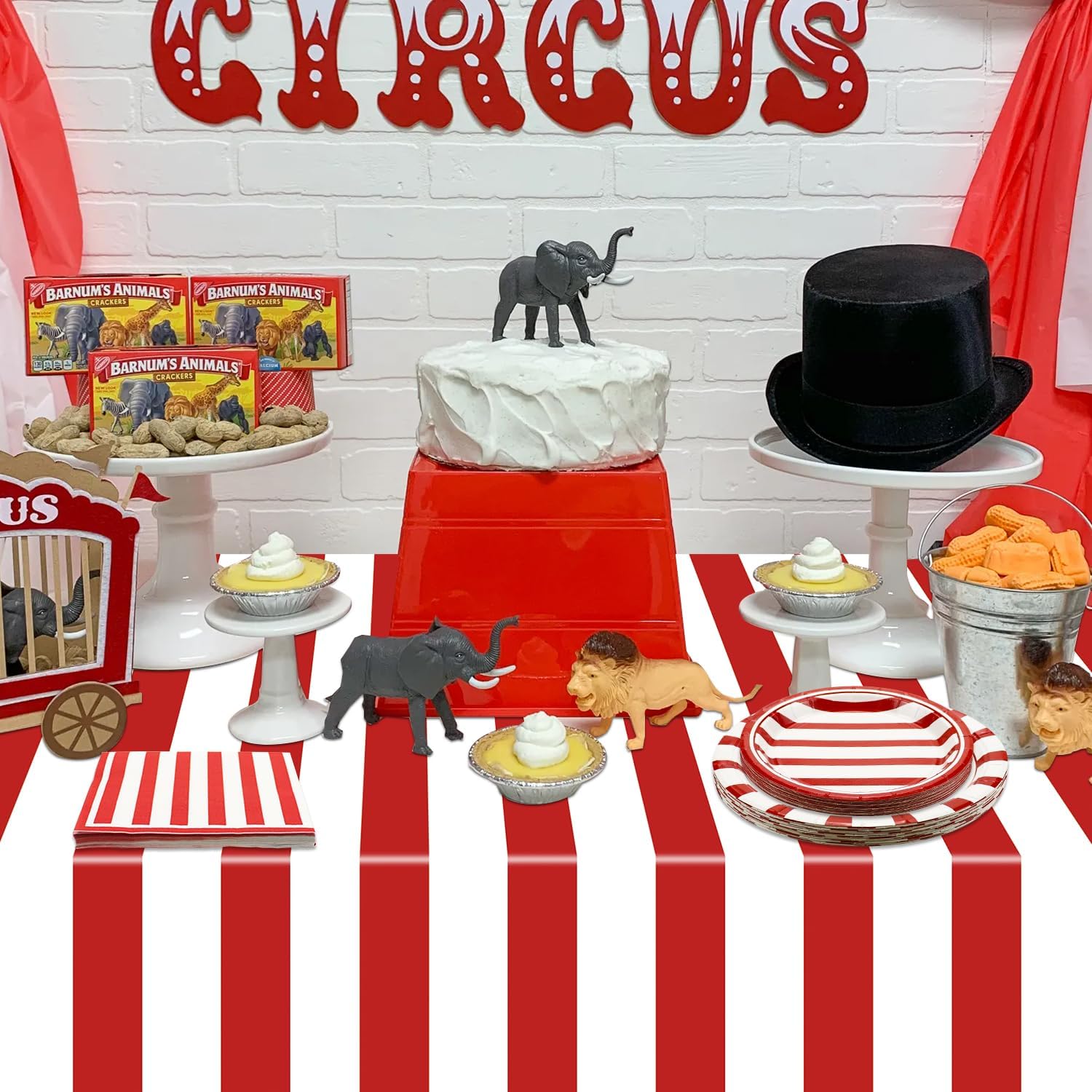 Suministros de fiesta de circo de carnaval, decoraciones de fiesta de tiras rojas y blancas, 81 piezas, incluye platos, servilletas, mantel de