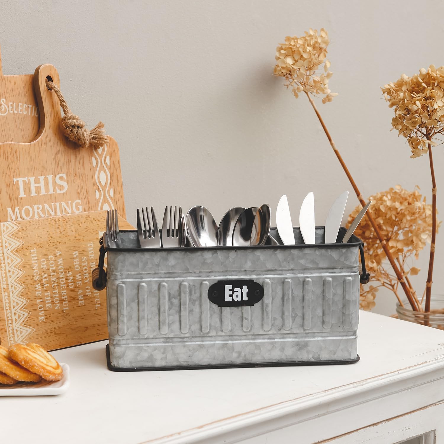 NIKKY HOME Farmhouse – Organizador de cubiertos galvanizado de 3 compartimentos con mango de madera, organizador de cubiertos para encimera de