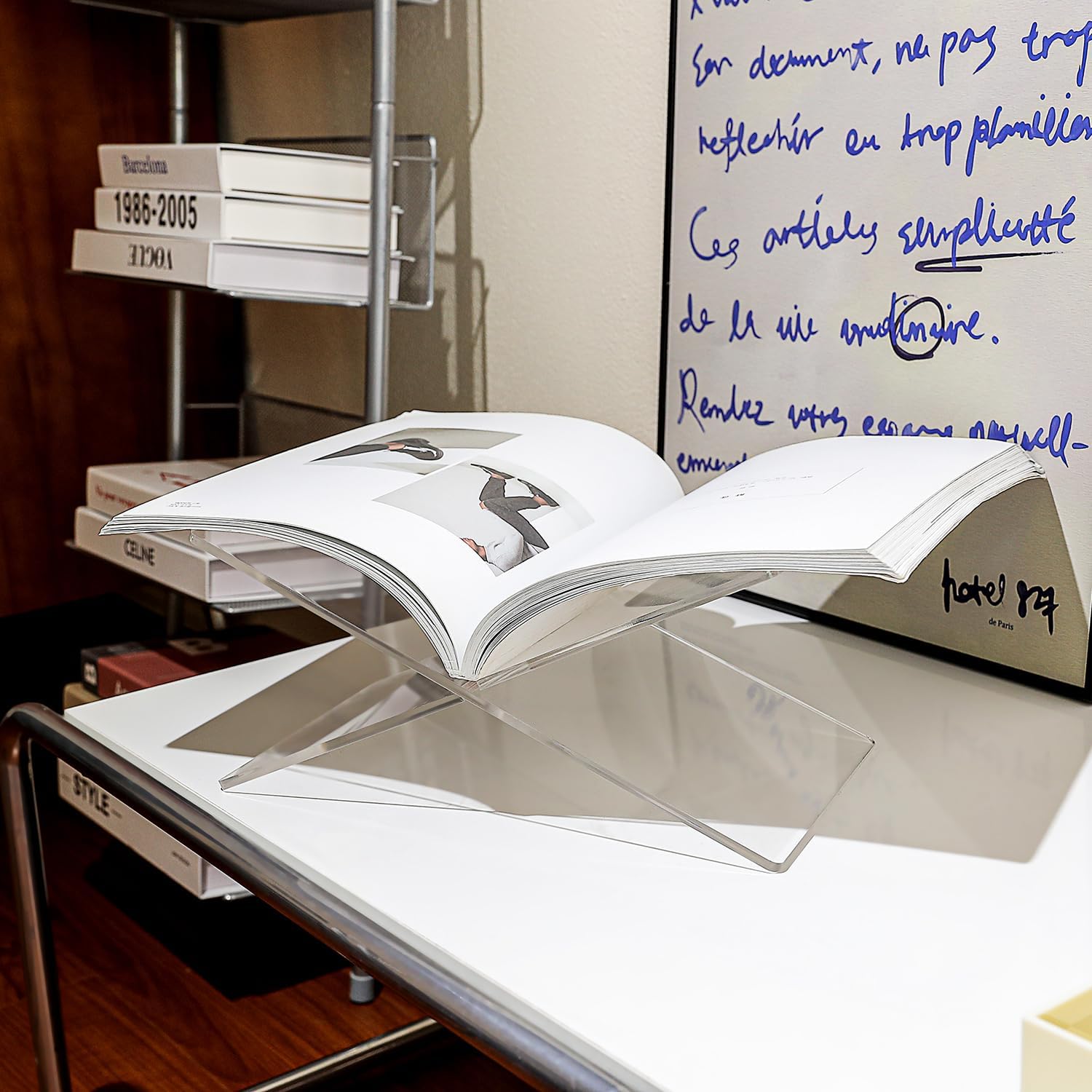 ZOEY Pequeño soporte de acrílico transparente para libros, un soporte de exhibición versátil para todas tus necesidades de libros, perfecto para