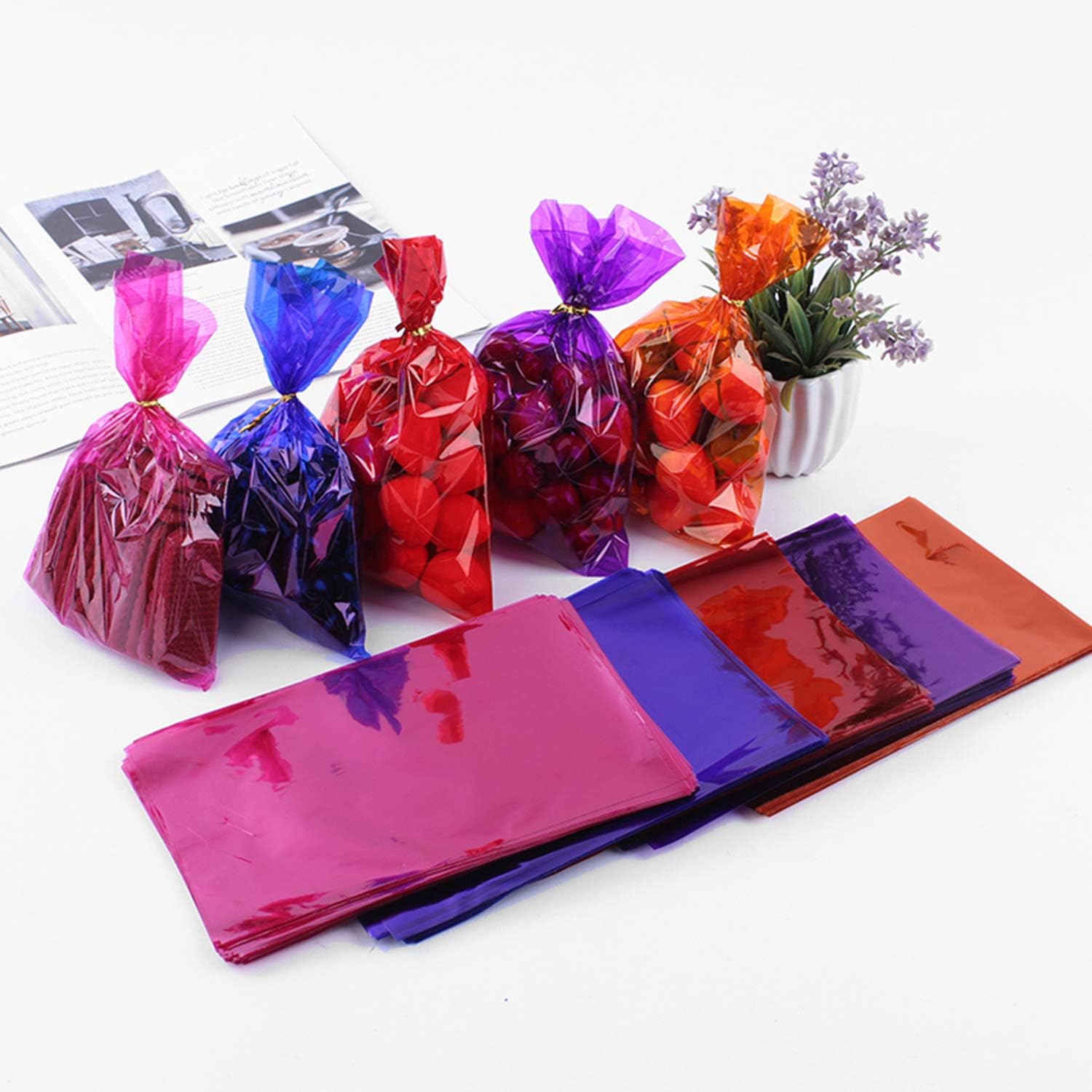 Morepack Bolsas de celofán de colores para el Día de la Madre, 6 x 9 pulgadas, 100 bolsas de celofán coloridas con 100 lazos giratorios, bolsas de