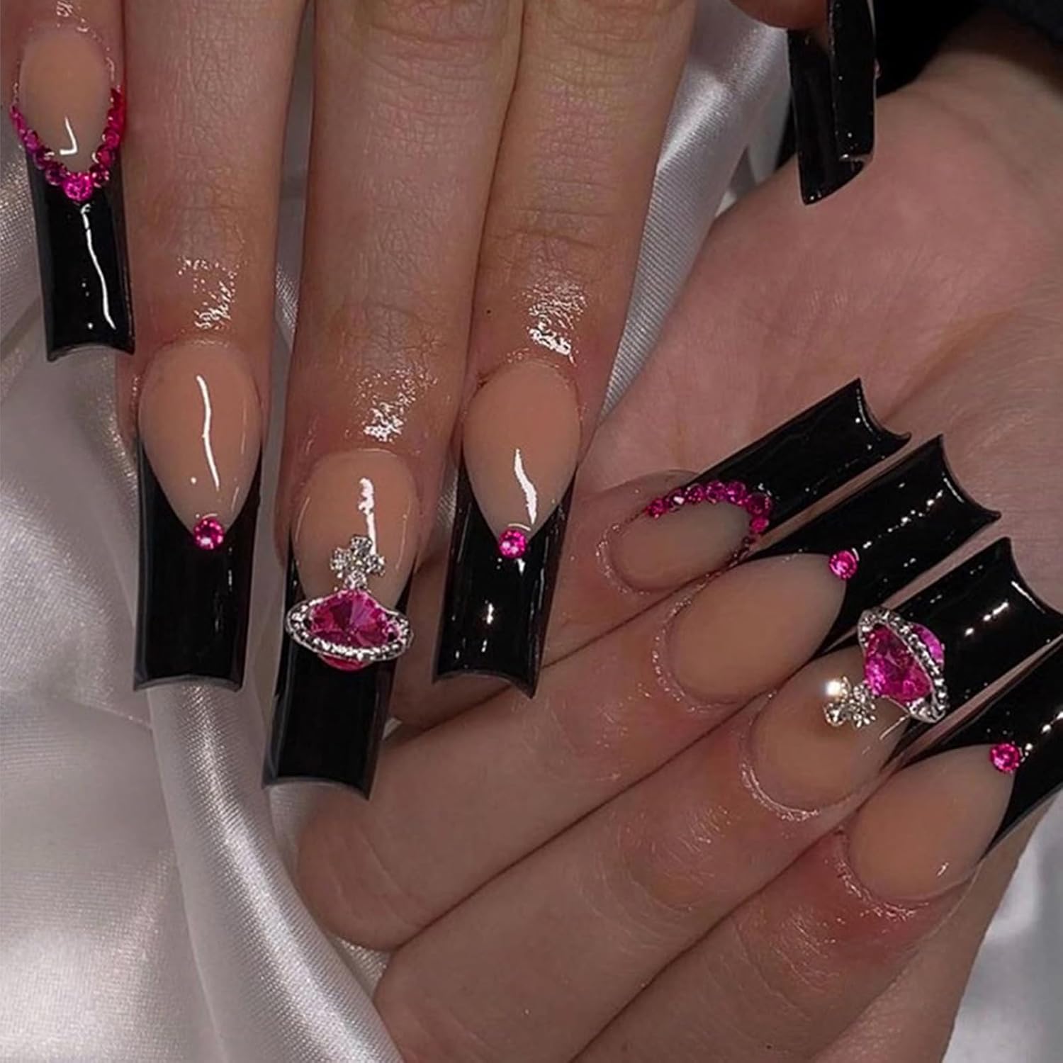 24 dijes de uñas de planeta 3D brillante con diseño de Saturno con diamantes de imitación de diamantes de imitación de lujo, dijes de uñas para