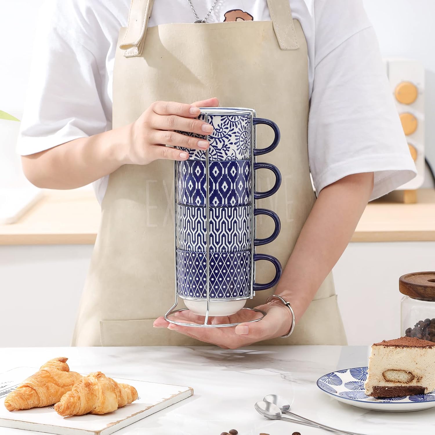 Selamica Juego de tazas de café de cerámica, apilables de 14 onzas, tazas grandes de capuchino de porcelana con cucharas y estante de soporte,