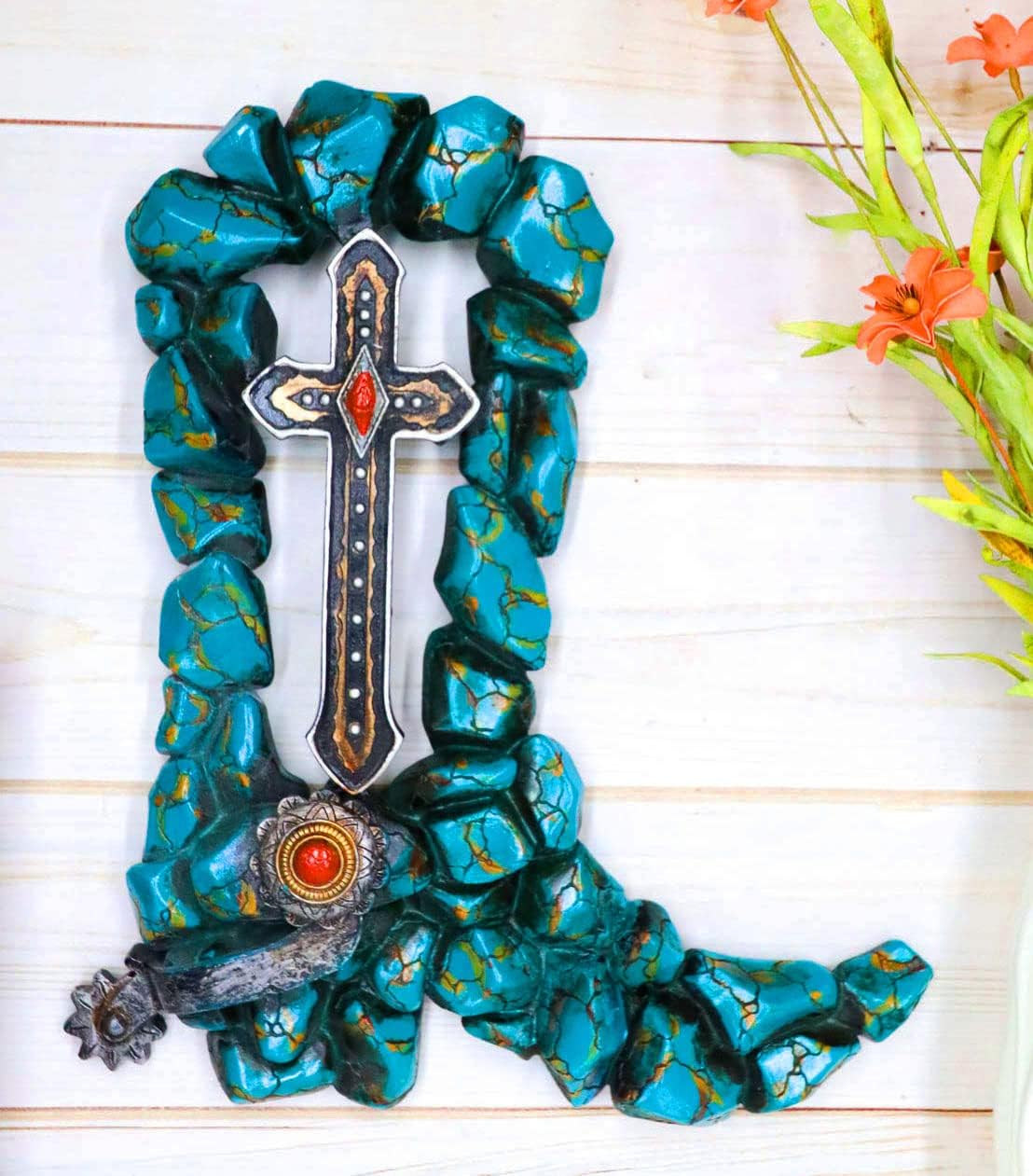 Ebros Gift Botas vaqueras rústicas con piedras preciosas de turquesa agrietada del suroeste con espolón y cruz vintage para colgar en la pared,