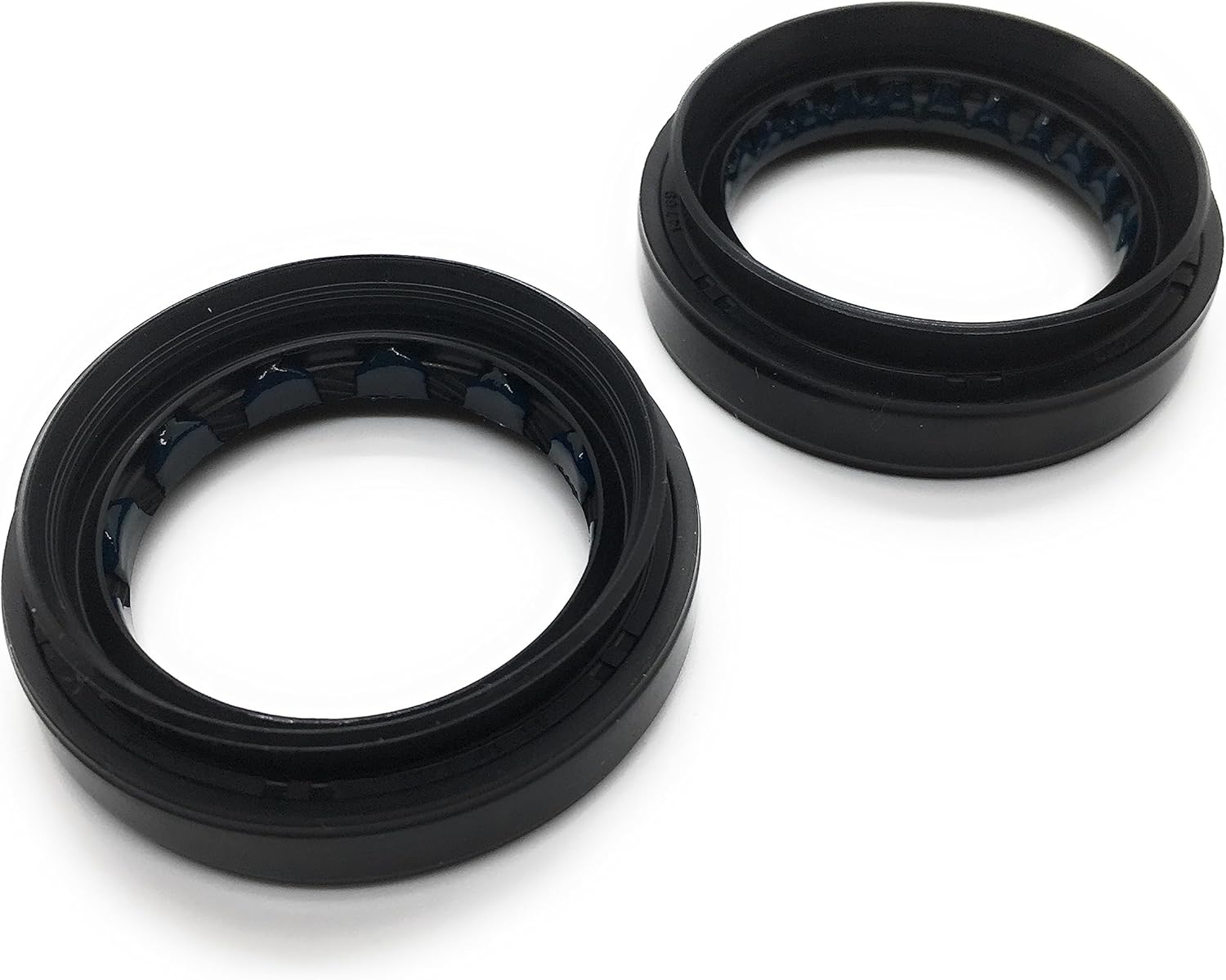 REPLACEMENTKITS.COM Juego de 2 sellos de eje de transmisión delantera de marca, se adapta a varios modelos y años Subaru que reemplaza 806735300 y