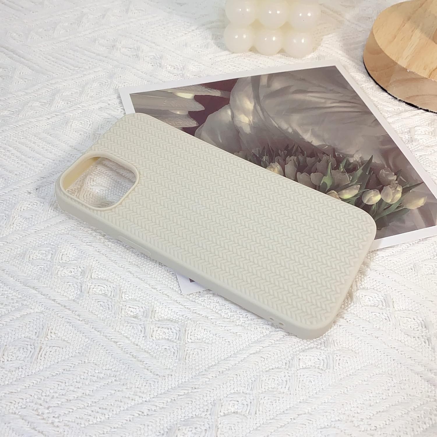 NITITOP Funda compatible con iPhone 13iPhone 14, diseño de trenza con patrón de trenza, color sólido, silicona suave, a prueba de golpes, para