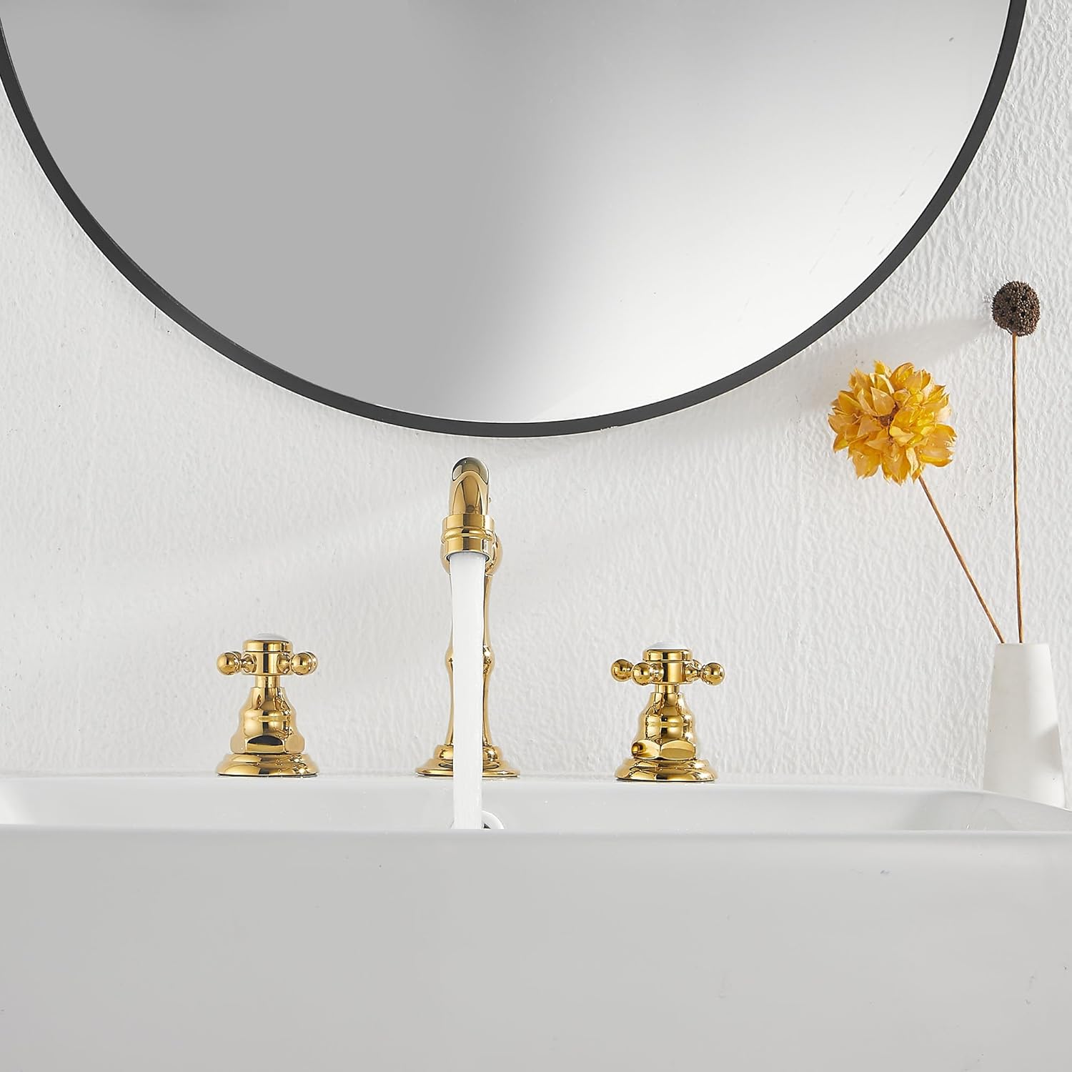 GGStudy Grifo de lavabo de baño con 2 asas, 3 agujeros, grifo de lavabo de oro pulido, manguera de suministro incluida de metal a juego con drenaje