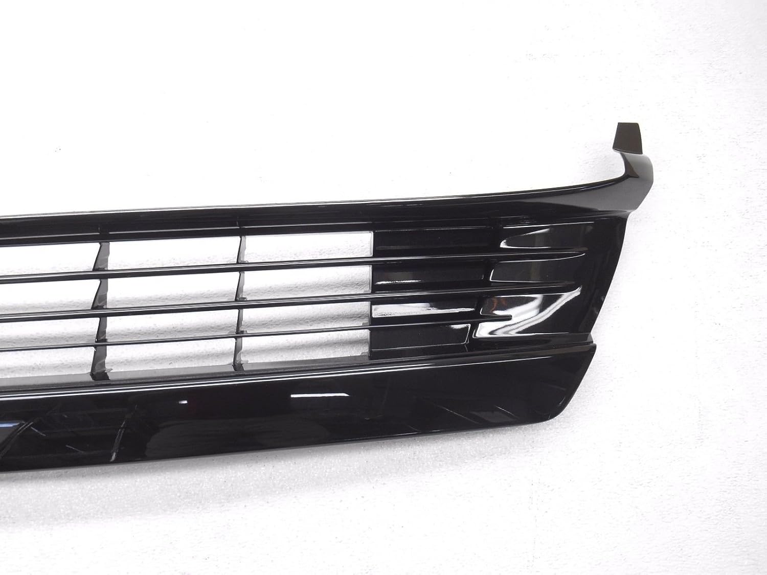 Subconjunto de parrilla de radiador Toyota 53102-47010 original