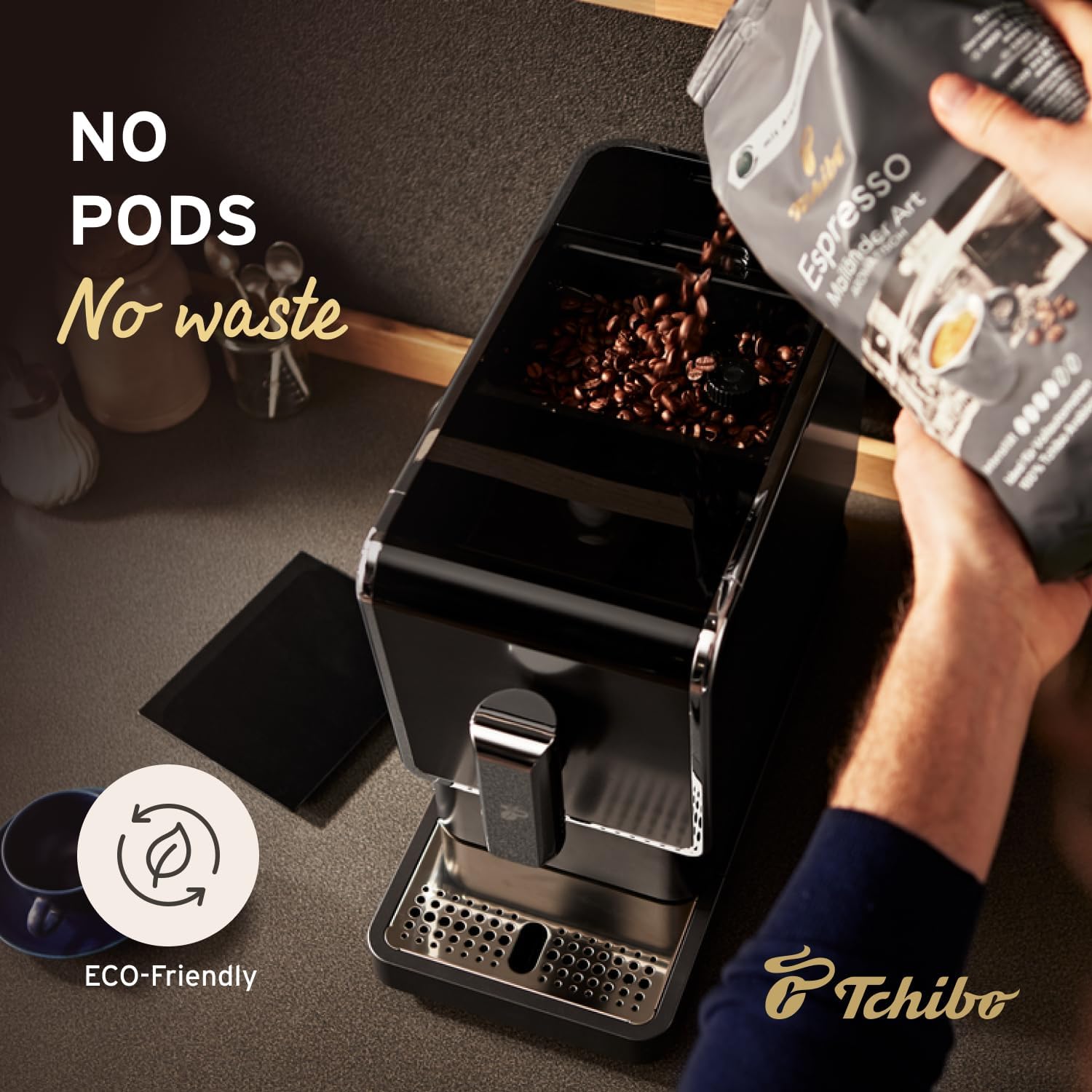 Tchibo Cafetera de una sola porción, máquina automática de café expreso, molinillo integrado, no necesita cápsulas de café, viene con 3 bolsas de
