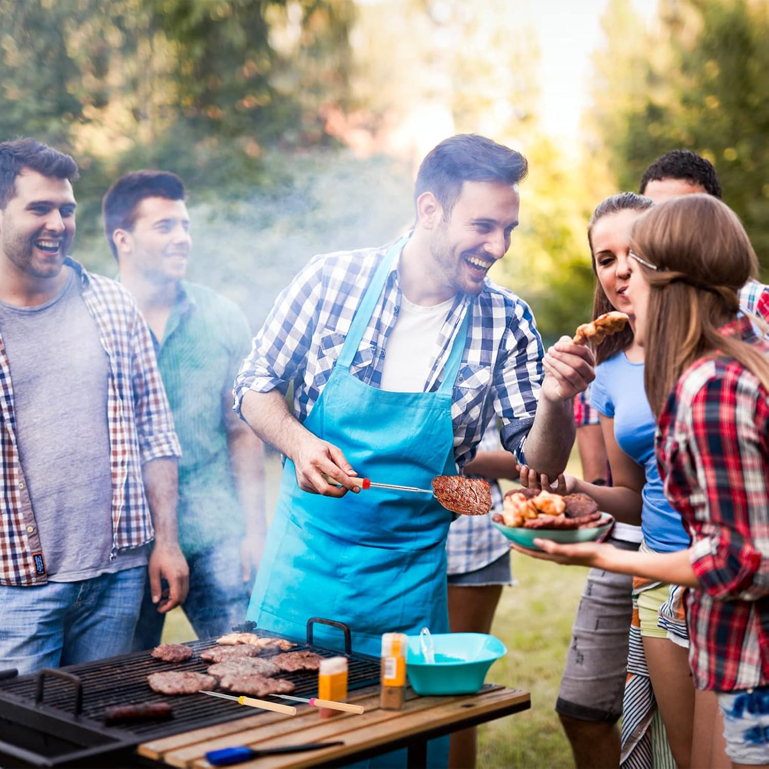 Juego de palos para asar malvaviscos de 32 pulgadas de largo para hogueras, tenedores de barbacoa telescópicos extensibles para parrilla (12