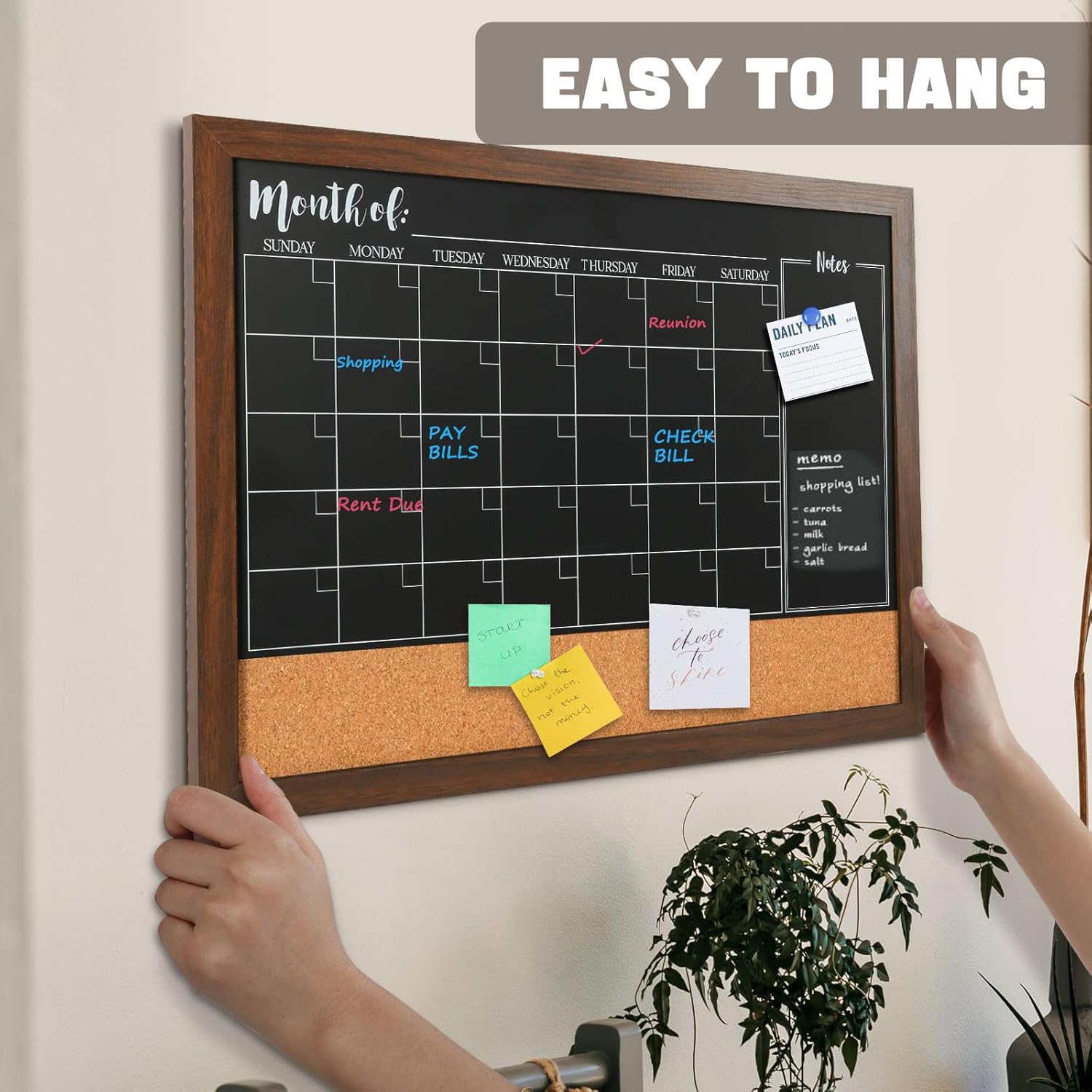 4 THOUGHT Pizarra de pizarra con calendario y corcho, tablero de anuncios de 18 x 24 pulgadas, pizarra magnética para pared, tablero de combinación