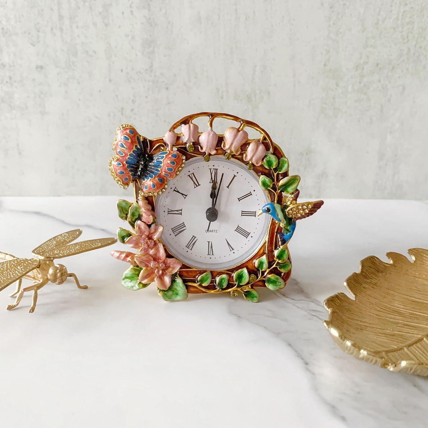 Pewery Mini reloj de mesa decorativo, reloj analógico silencioso de metal vintage, de cuarzo, funciona con pilas, para decoración de sala de estar,